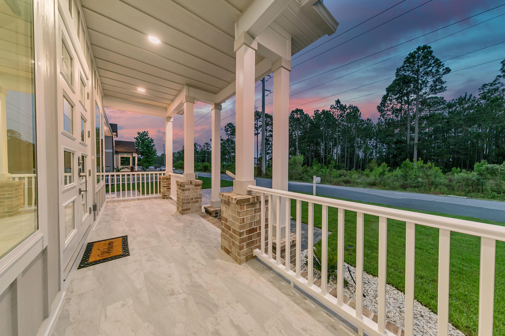 LOT 3 BLOCK 1 OF J.M. & E S/D - Residential