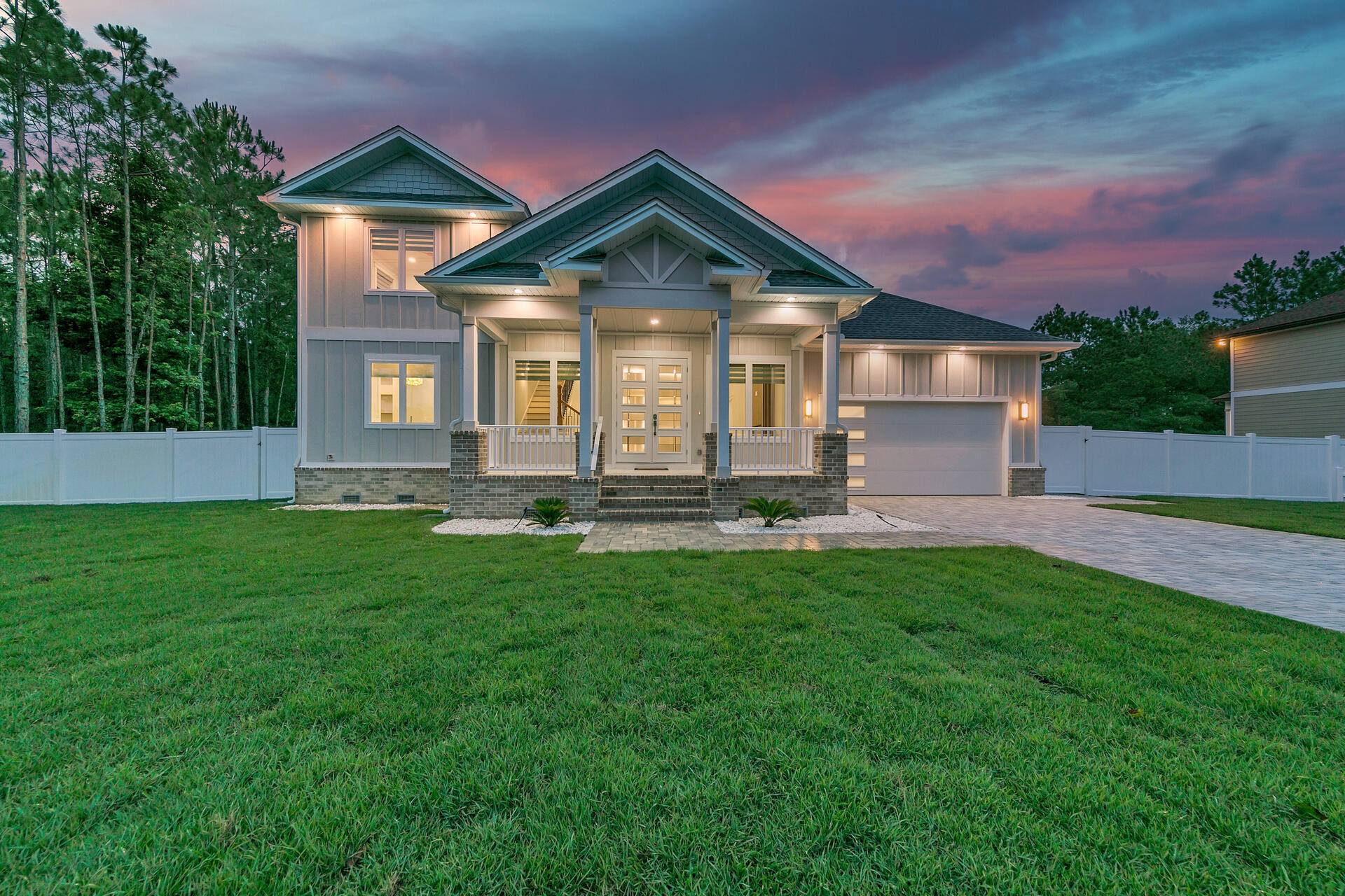 LOT 3 BLOCK 1 OF J.M. & E S/D - Residential