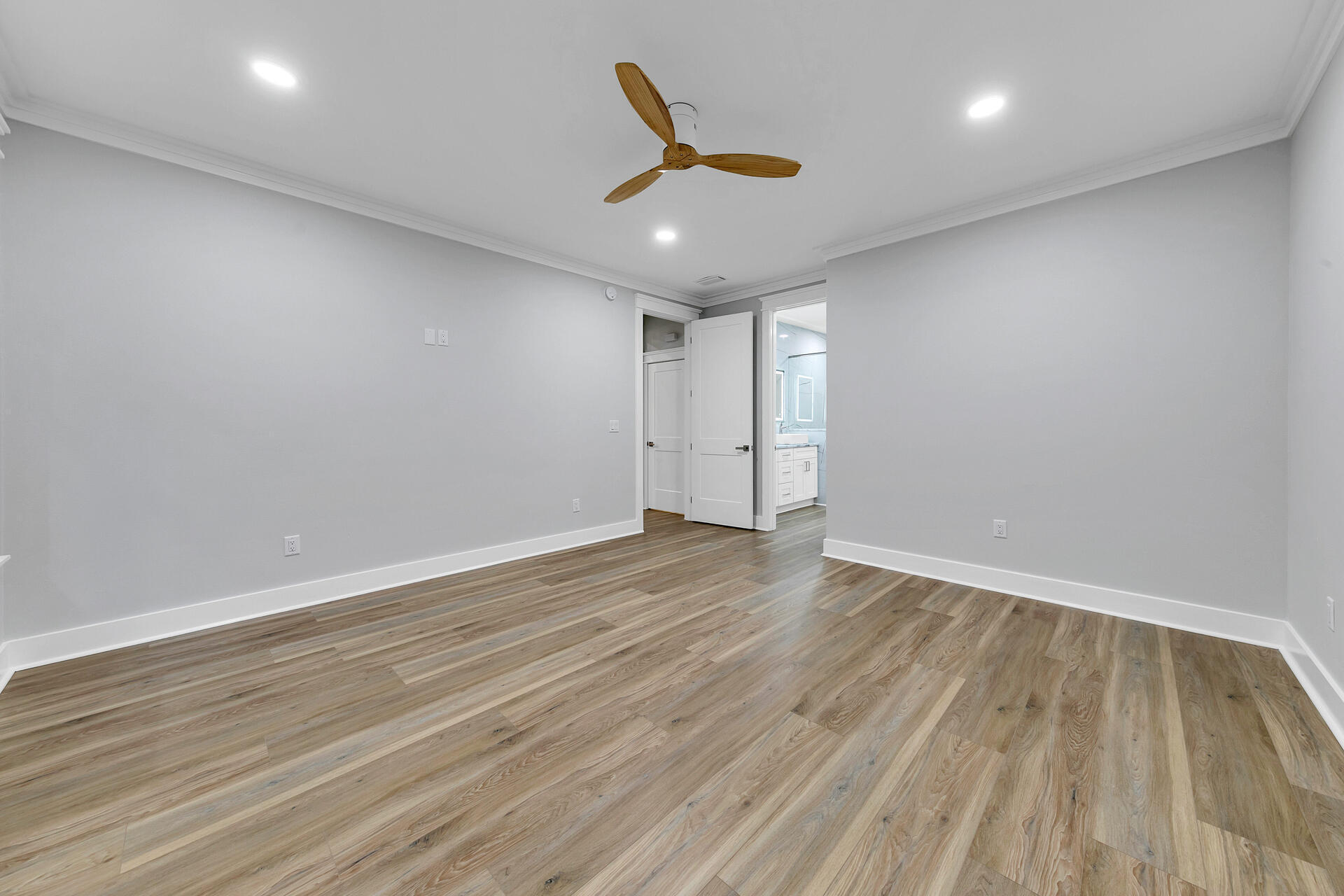 LOT 3 BLOCK 1 OF J.M. & E S/D - Residential