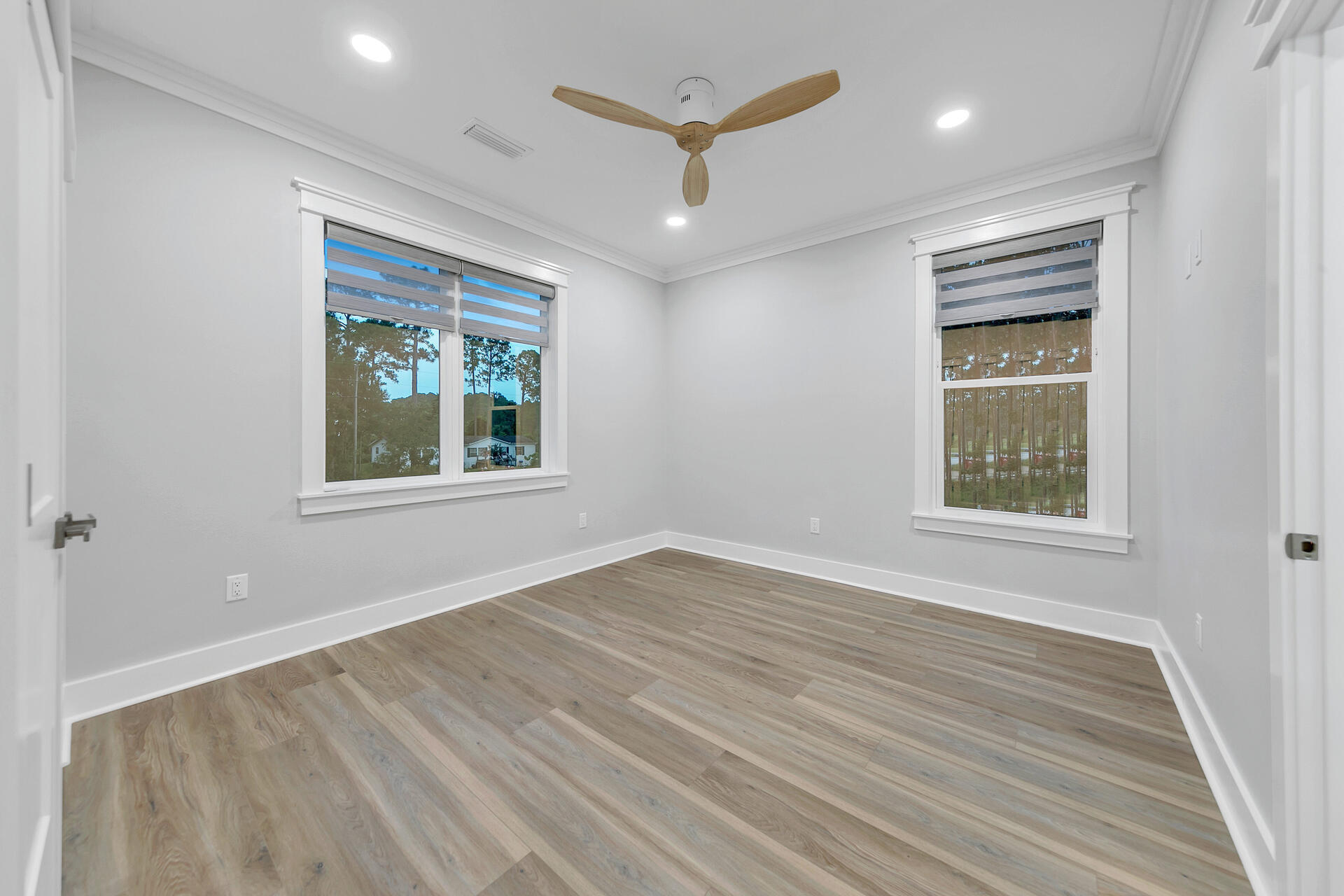 LOT 3 BLOCK 1 OF J.M. & E S/D - Residential