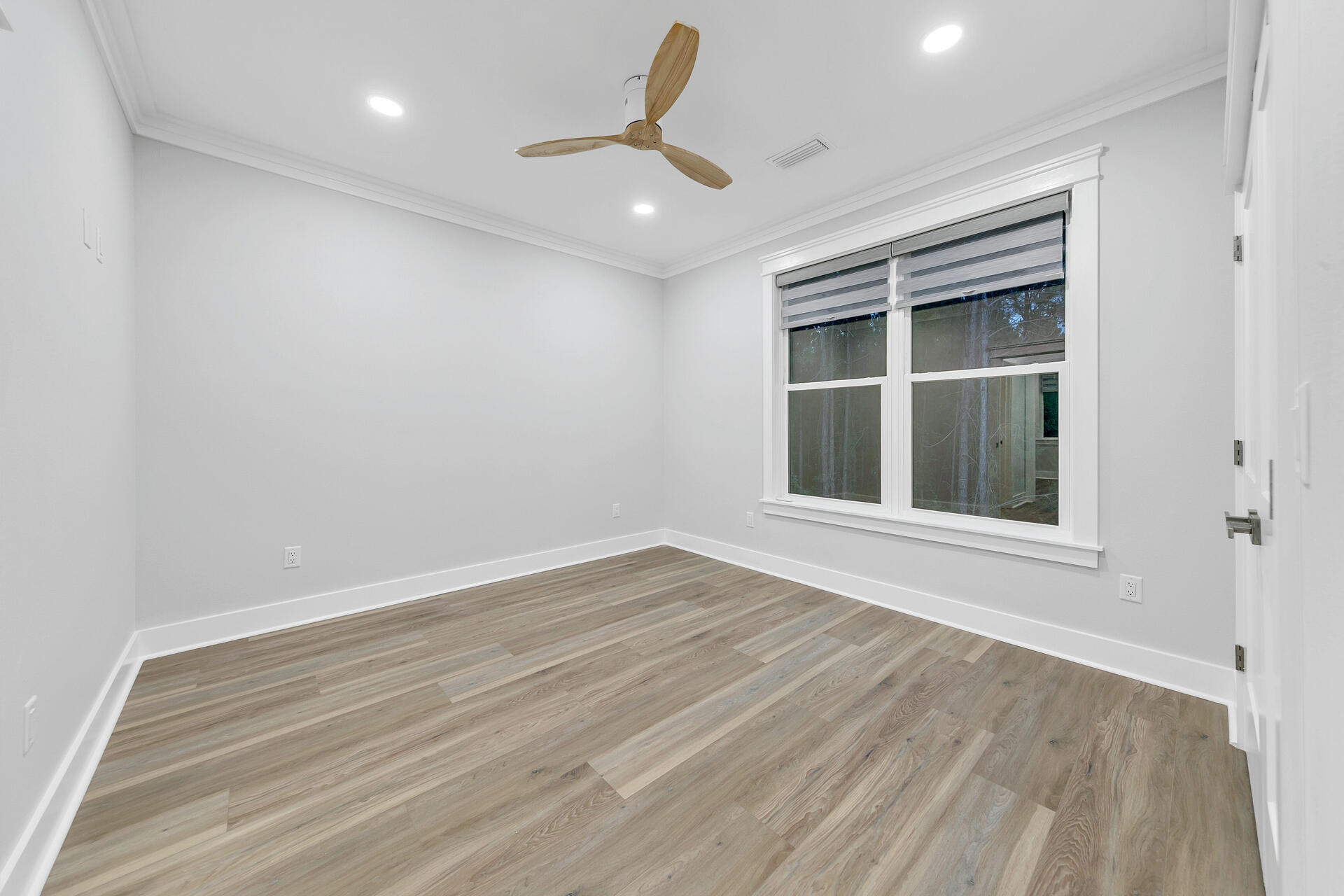 LOT 3 BLOCK 1 OF J.M. & E S/D - Residential