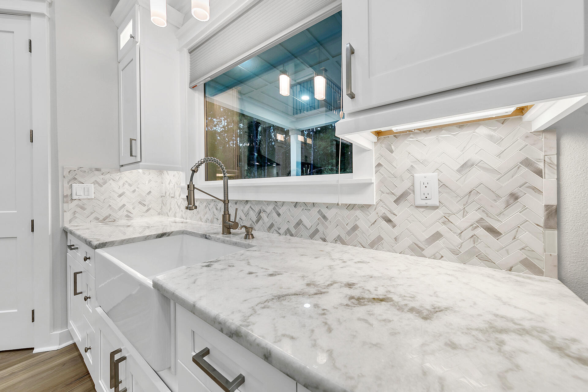 LOT 3 BLOCK 1 OF J.M. & E S/D - Residential