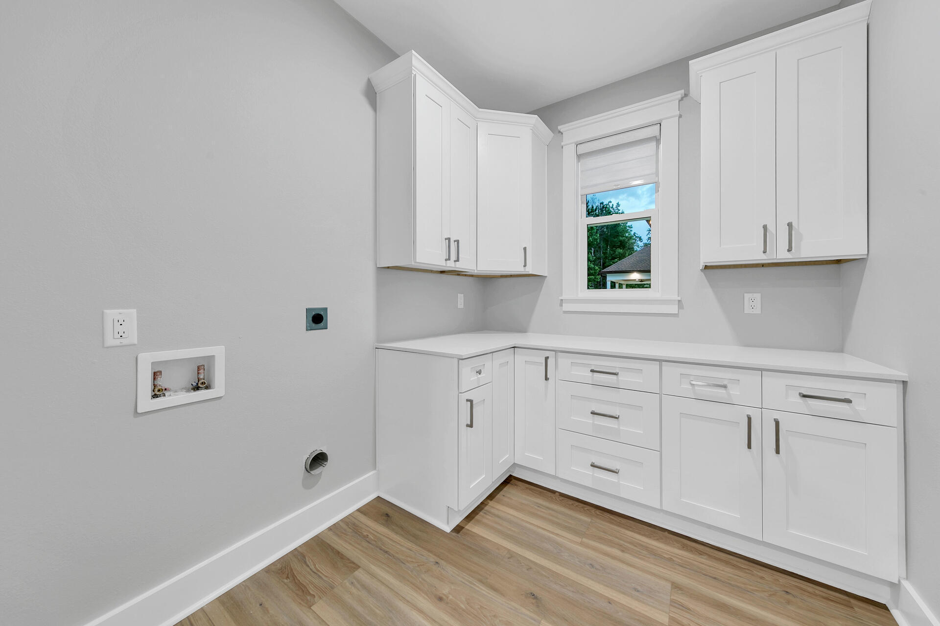 LOT 3 BLOCK 1 OF J.M. & E S/D - Residential