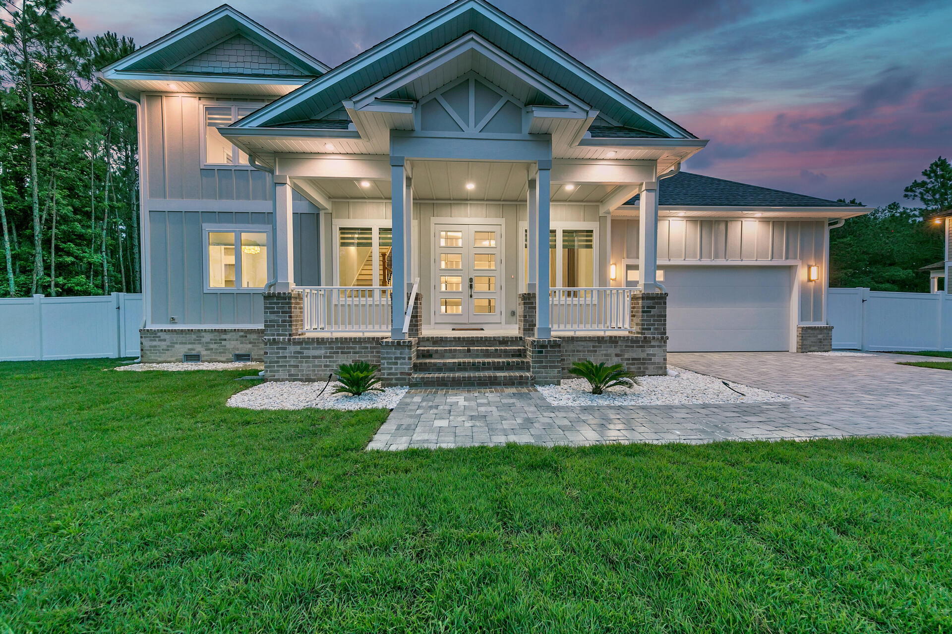 LOT 3 BLOCK 1 OF J.M. & E S/D - Residential