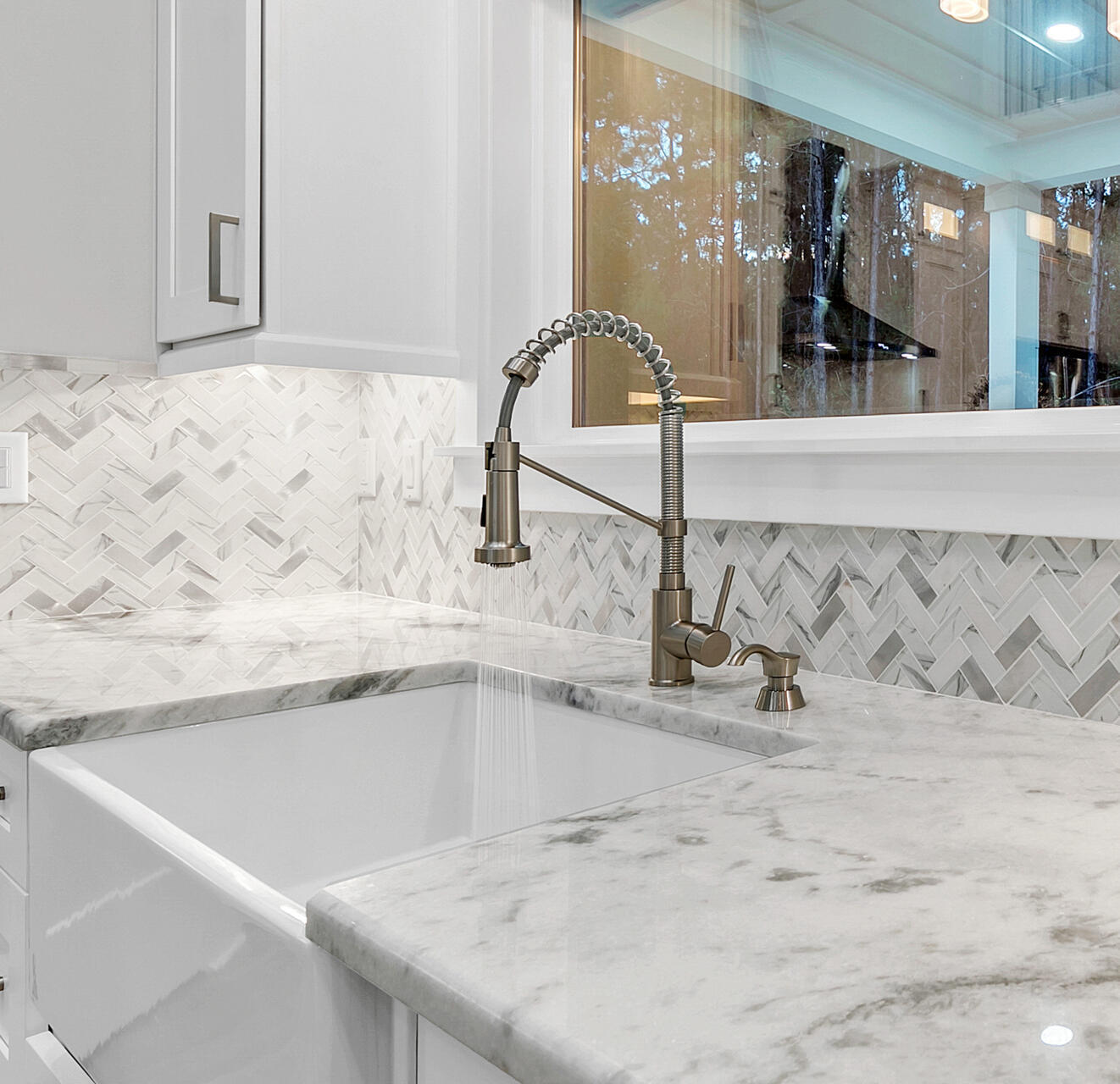 LOT 3 BLOCK 1 OF J.M. & E S/D - Residential