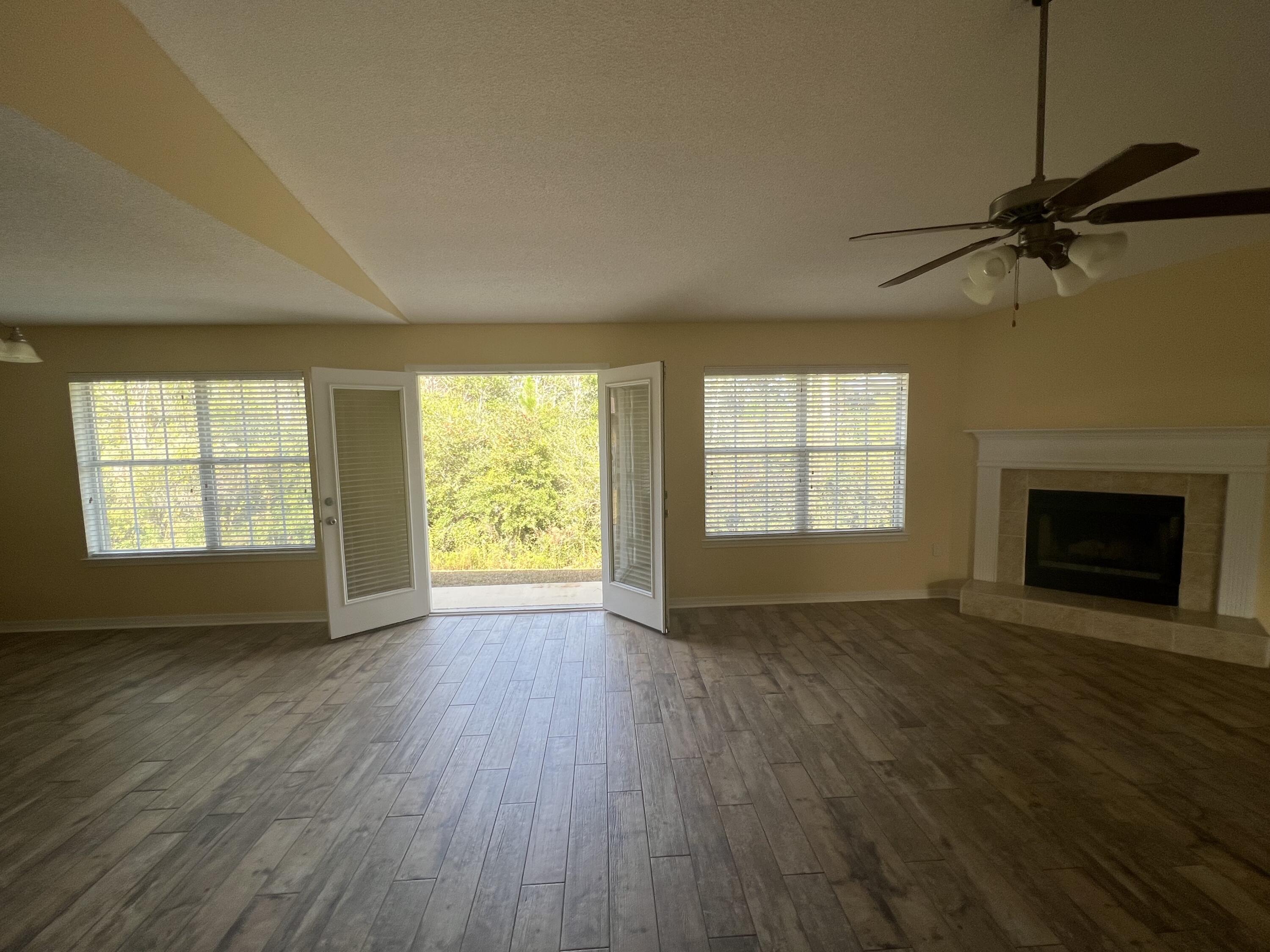 ALICIA PLACE - Residential