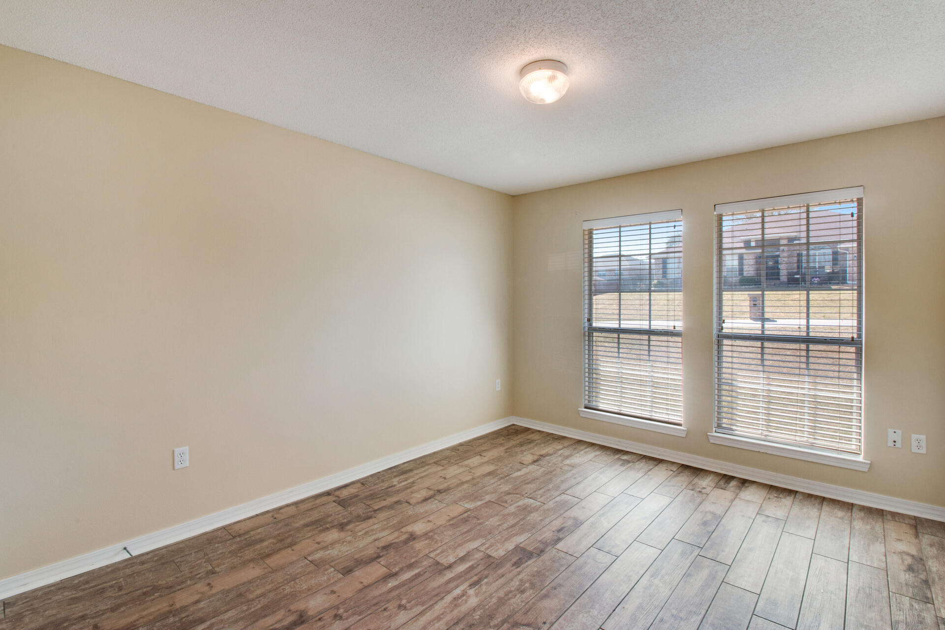 ALICIA PLACE - Residential