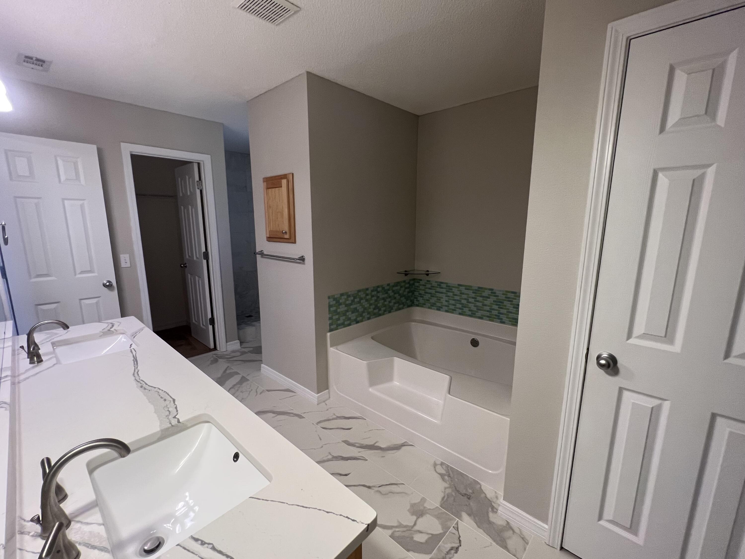 ALICIA PLACE - Residential