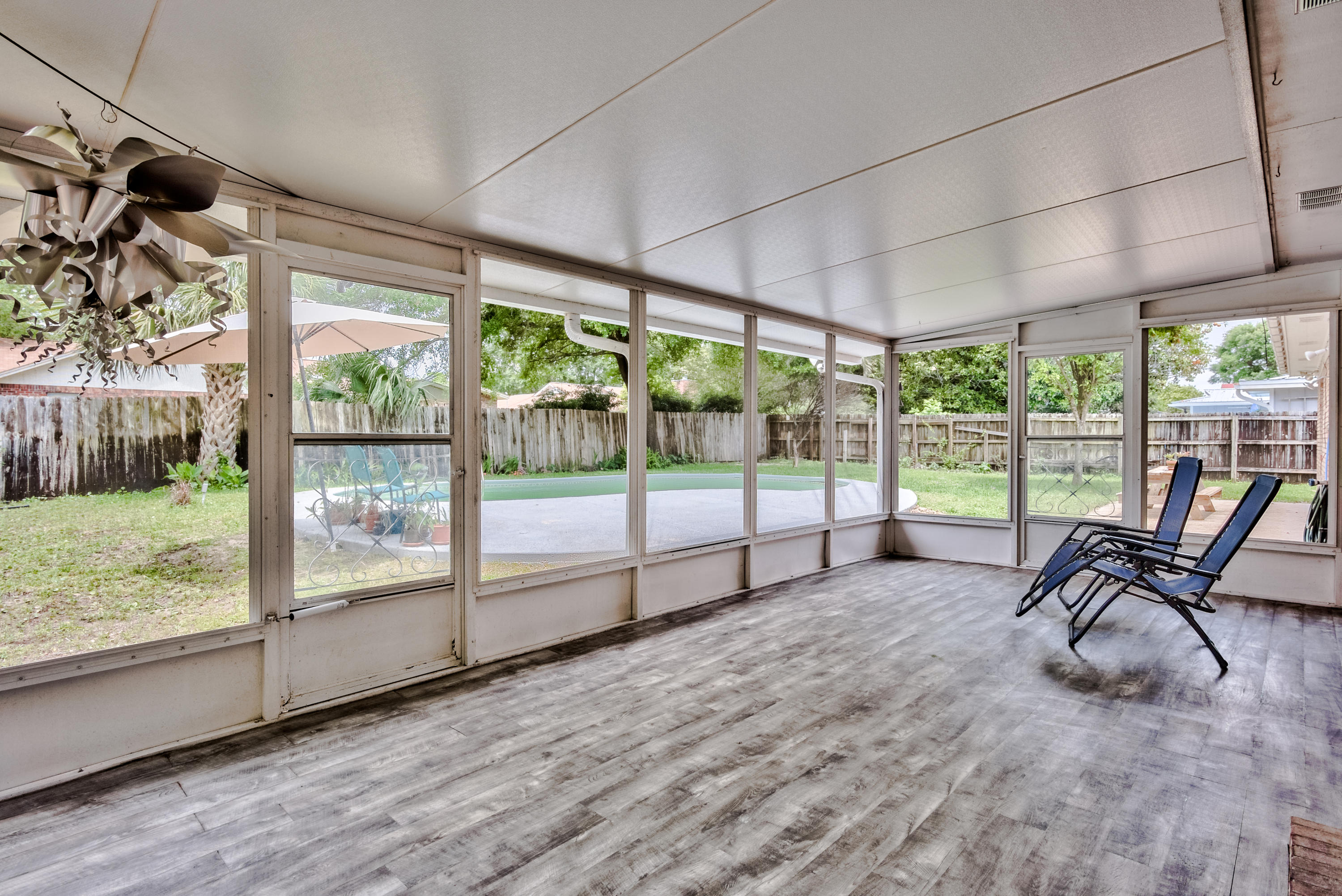 SPRING LAKE 2ND ADD - Residential