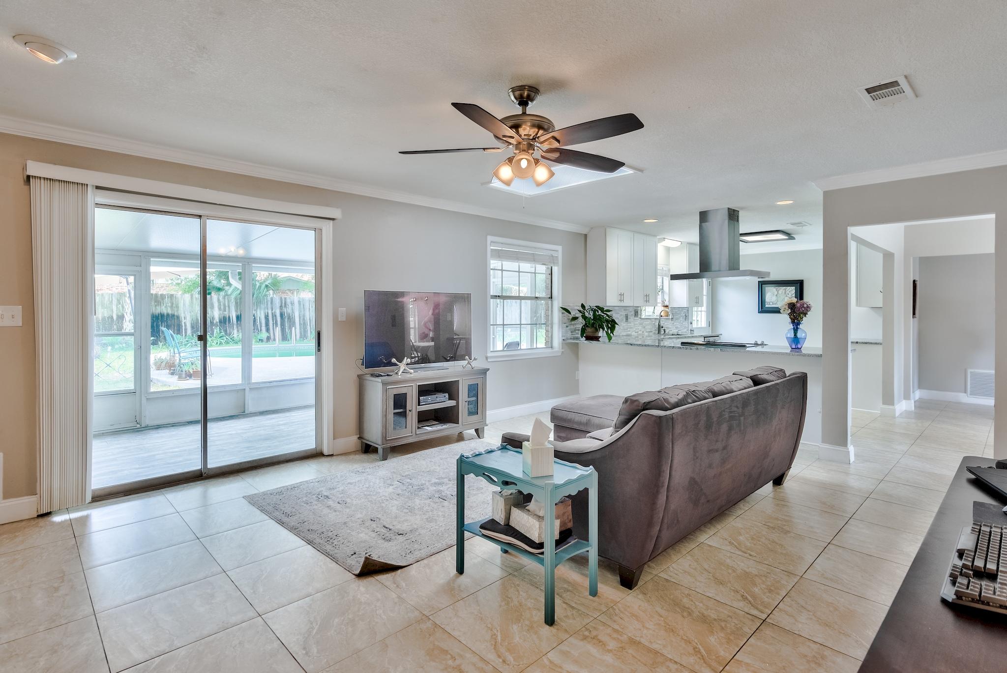 SPRING LAKE 2ND ADD - Residential