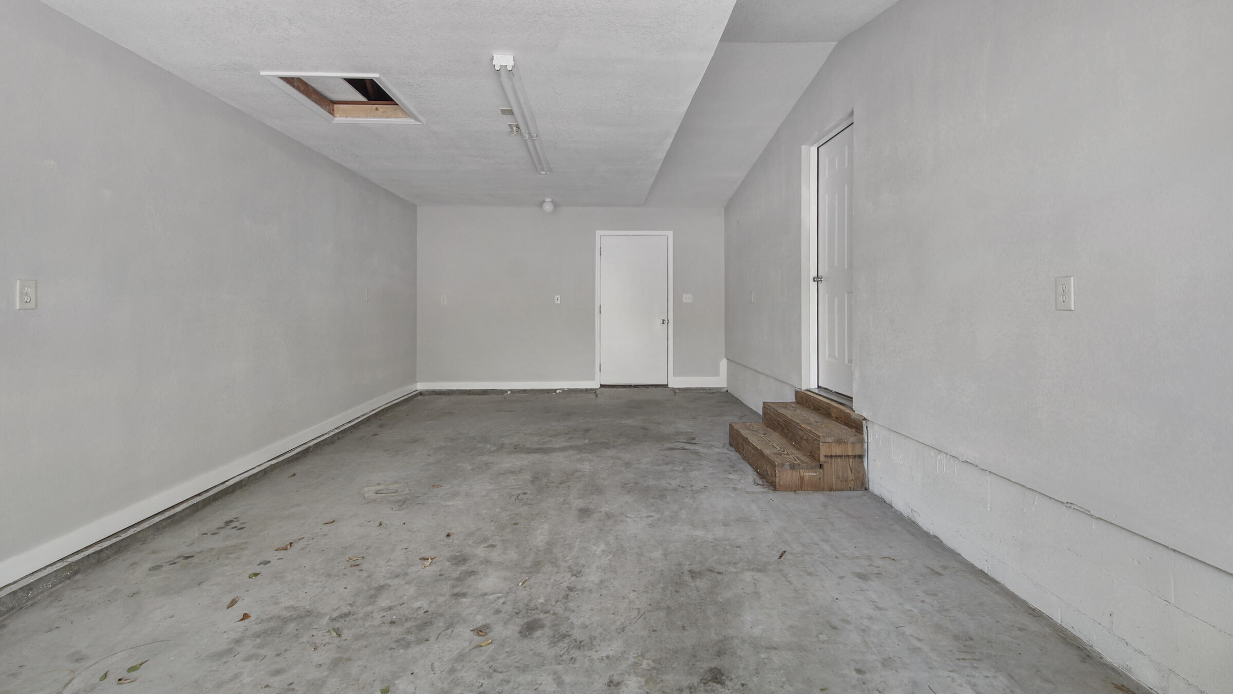 CROSS CREEK SHORES - Residential