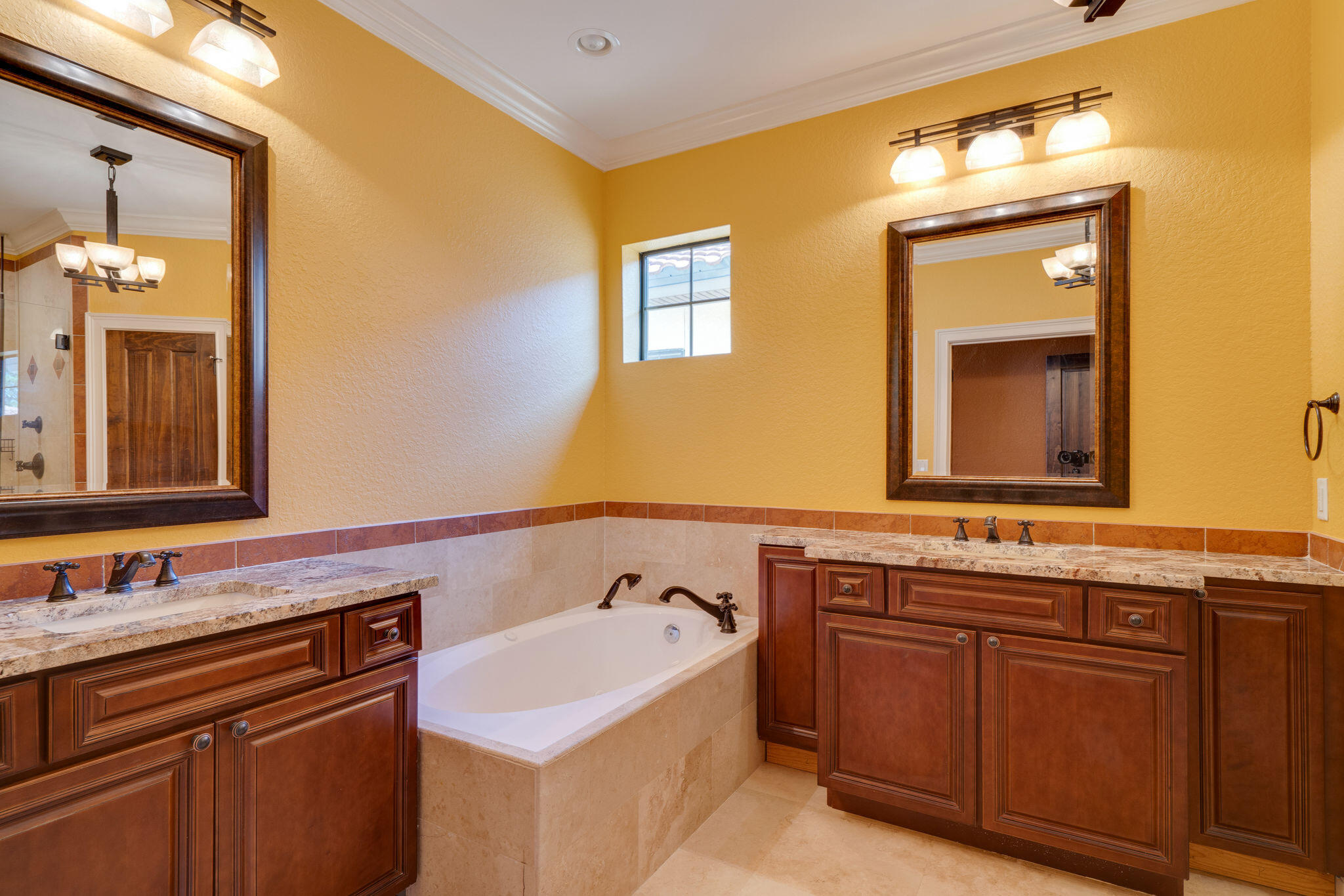 VILLA LAGO - Residential