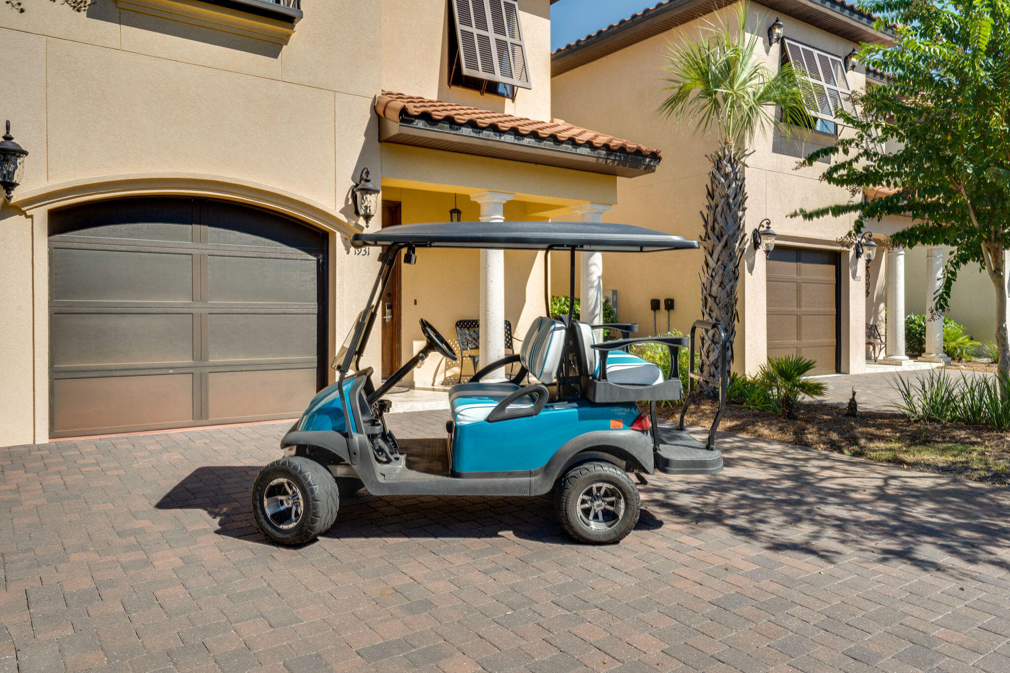 VILLA LAGO - Residential