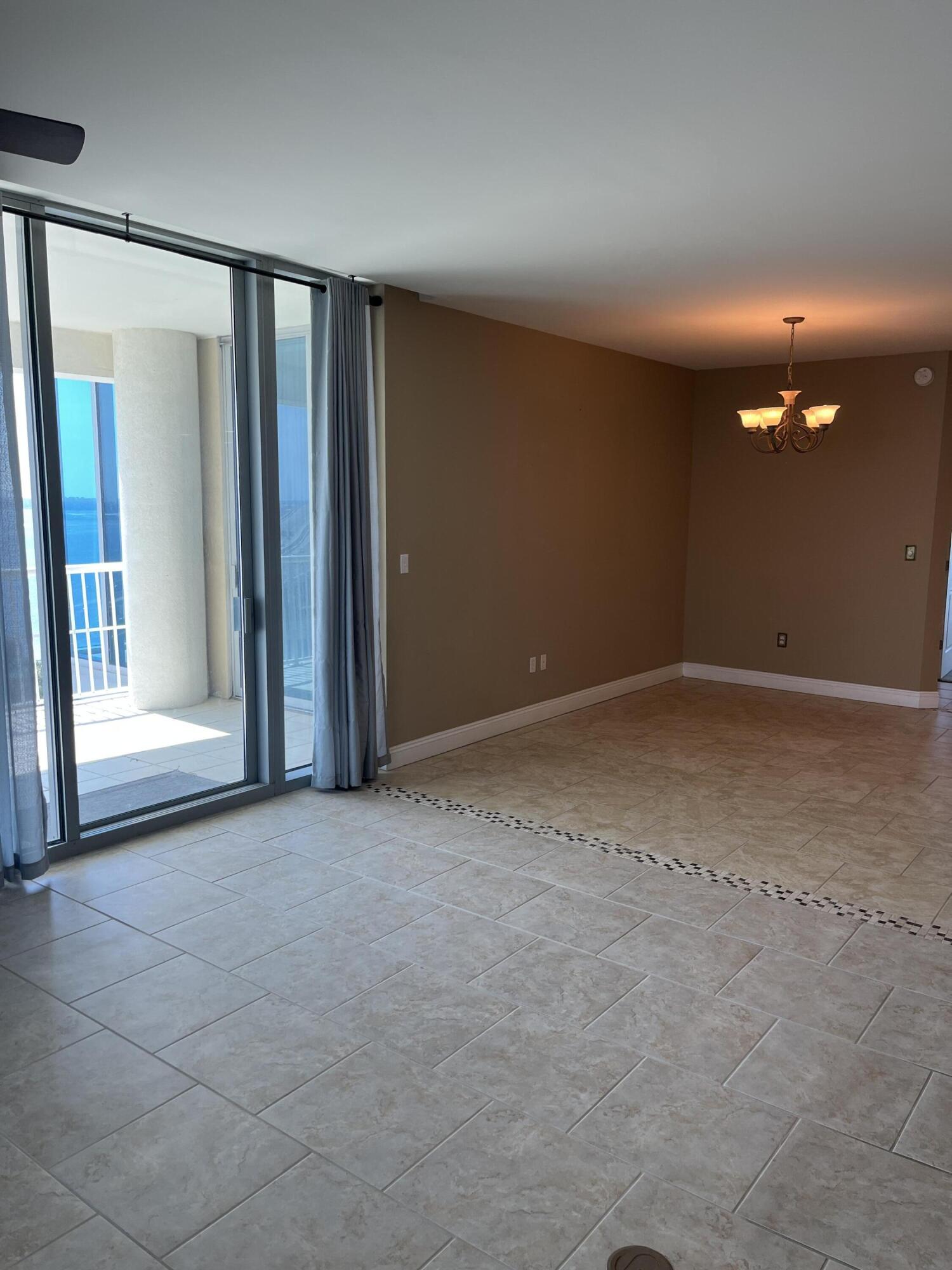 MARINA LANDING - Residential