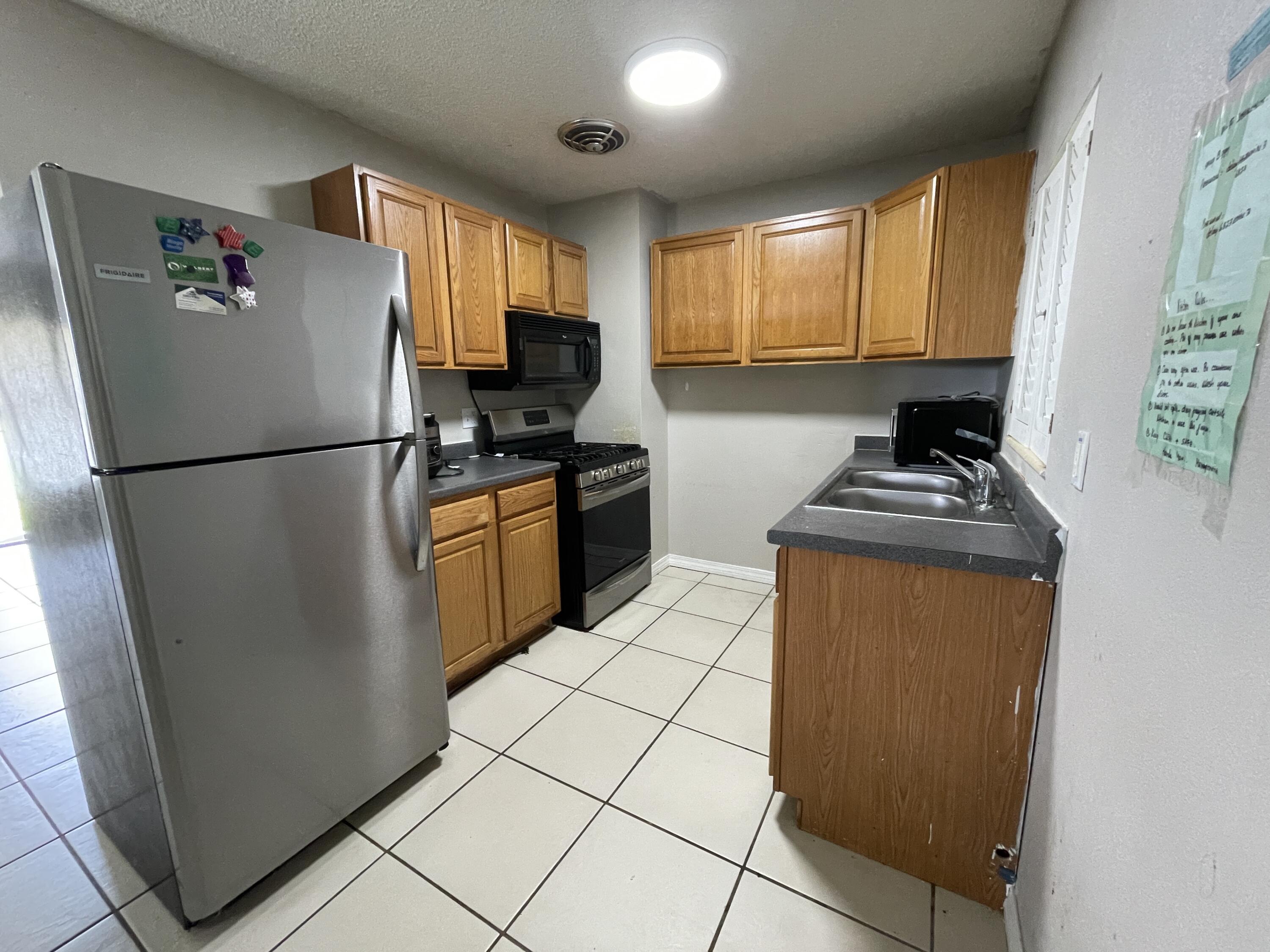 WINTHROP PLACE - Residential