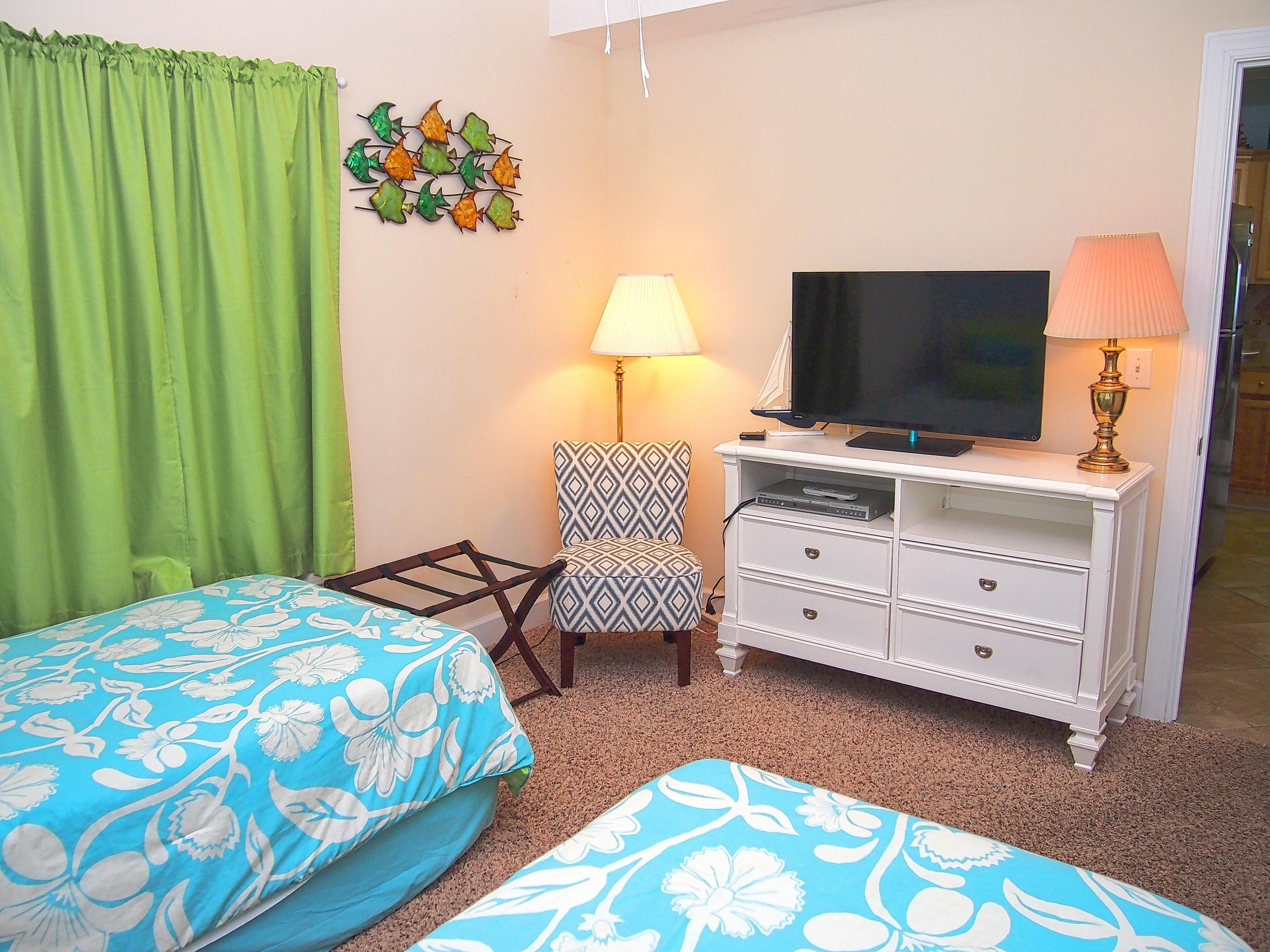 TROPIC WINDS - Residential