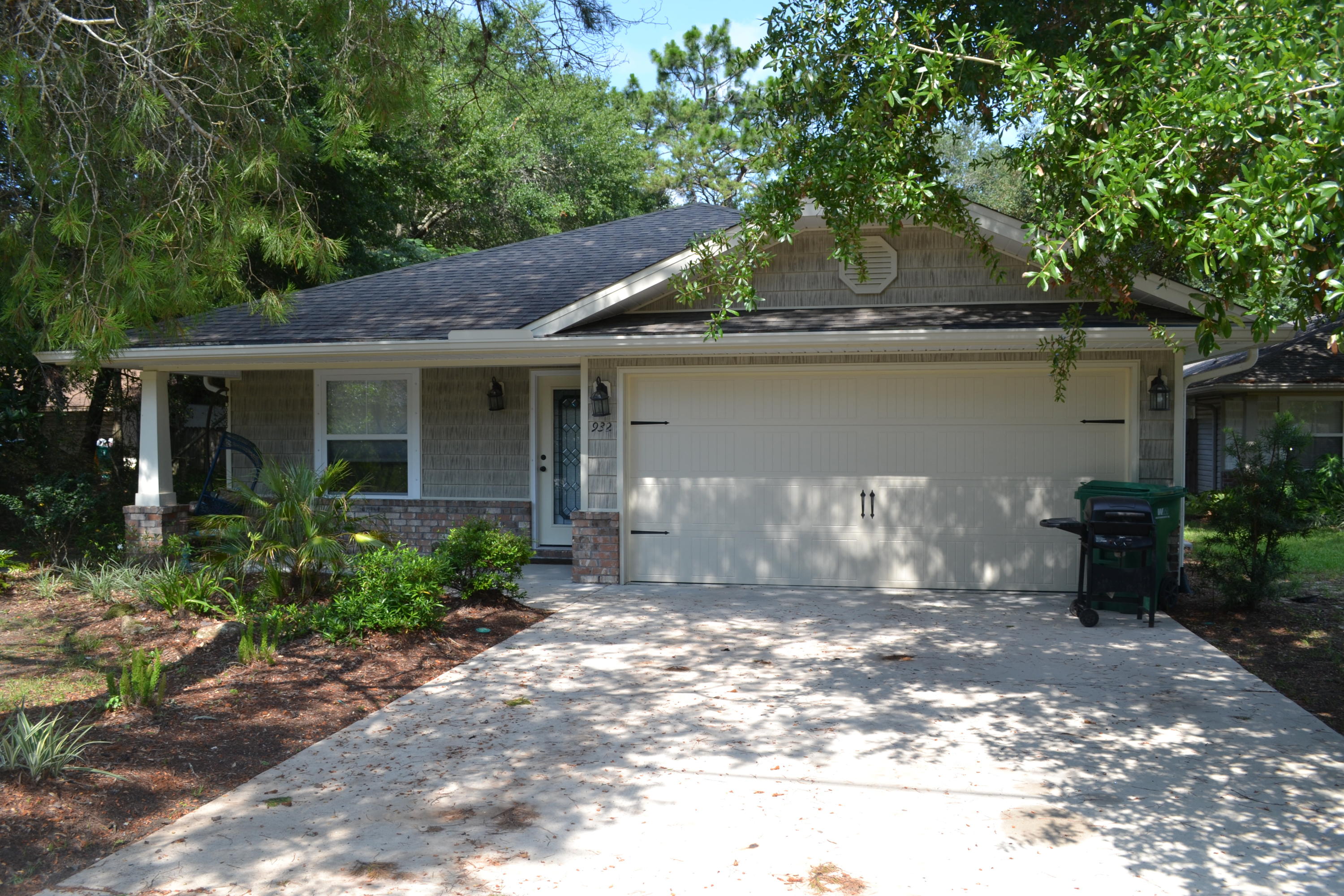 BELL-BROOK ESTATES - Residential