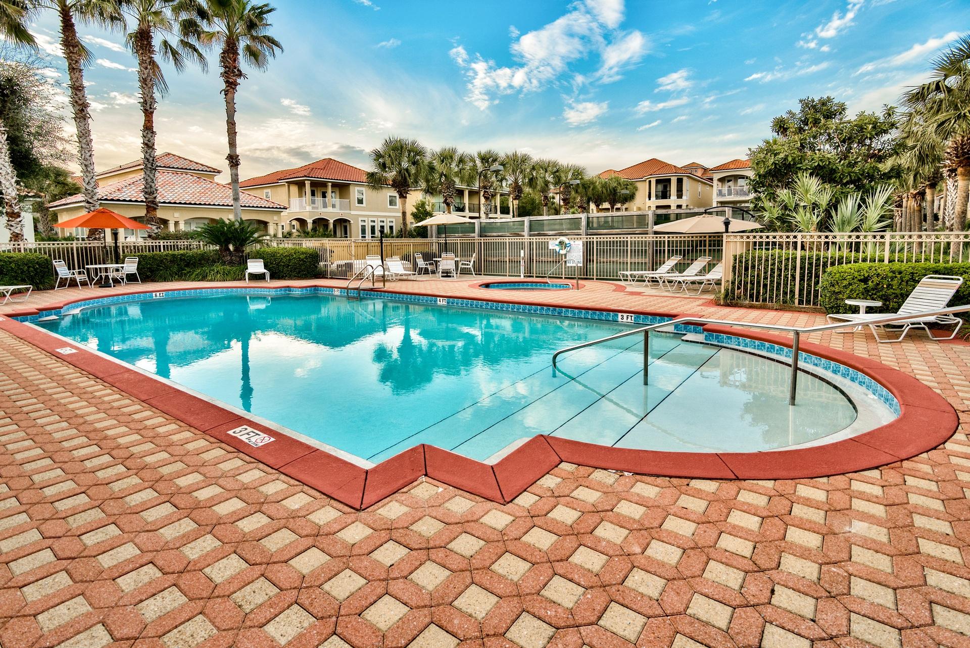 LA VALENCIA BEACH RESORT - Residential