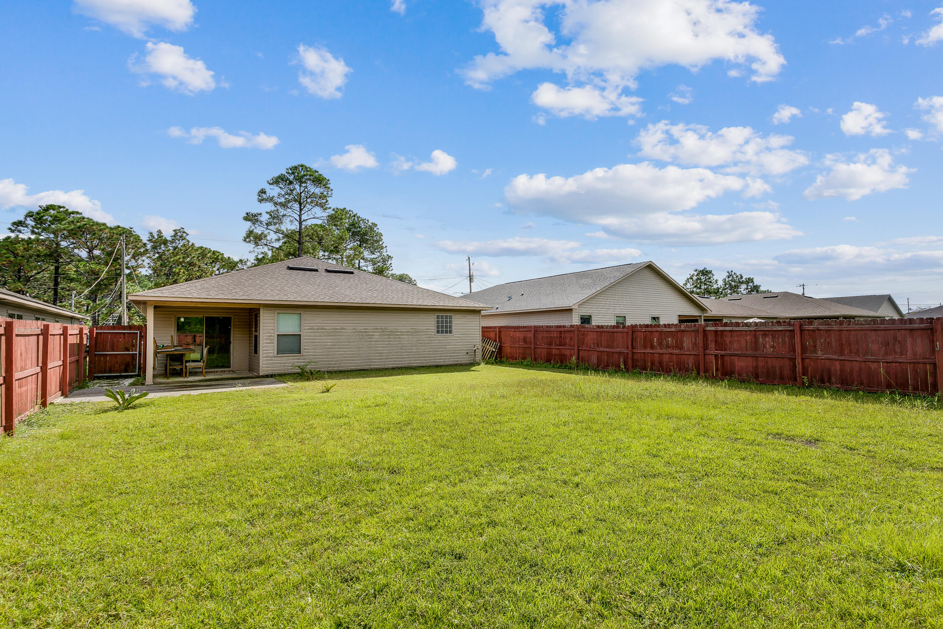 NO RECORDED SUBDIVISION - Residential