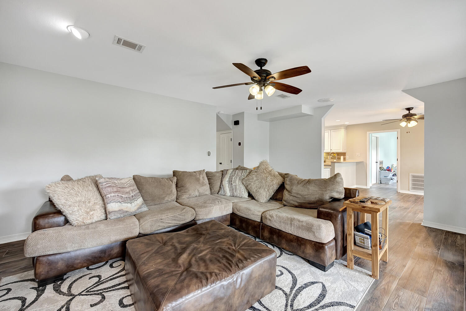 SANTANDER 1ST - Residential