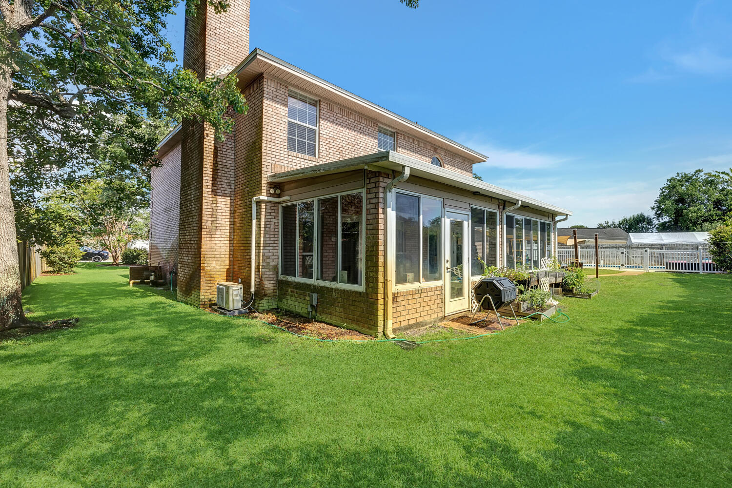 SANTANDER 1ST - Residential