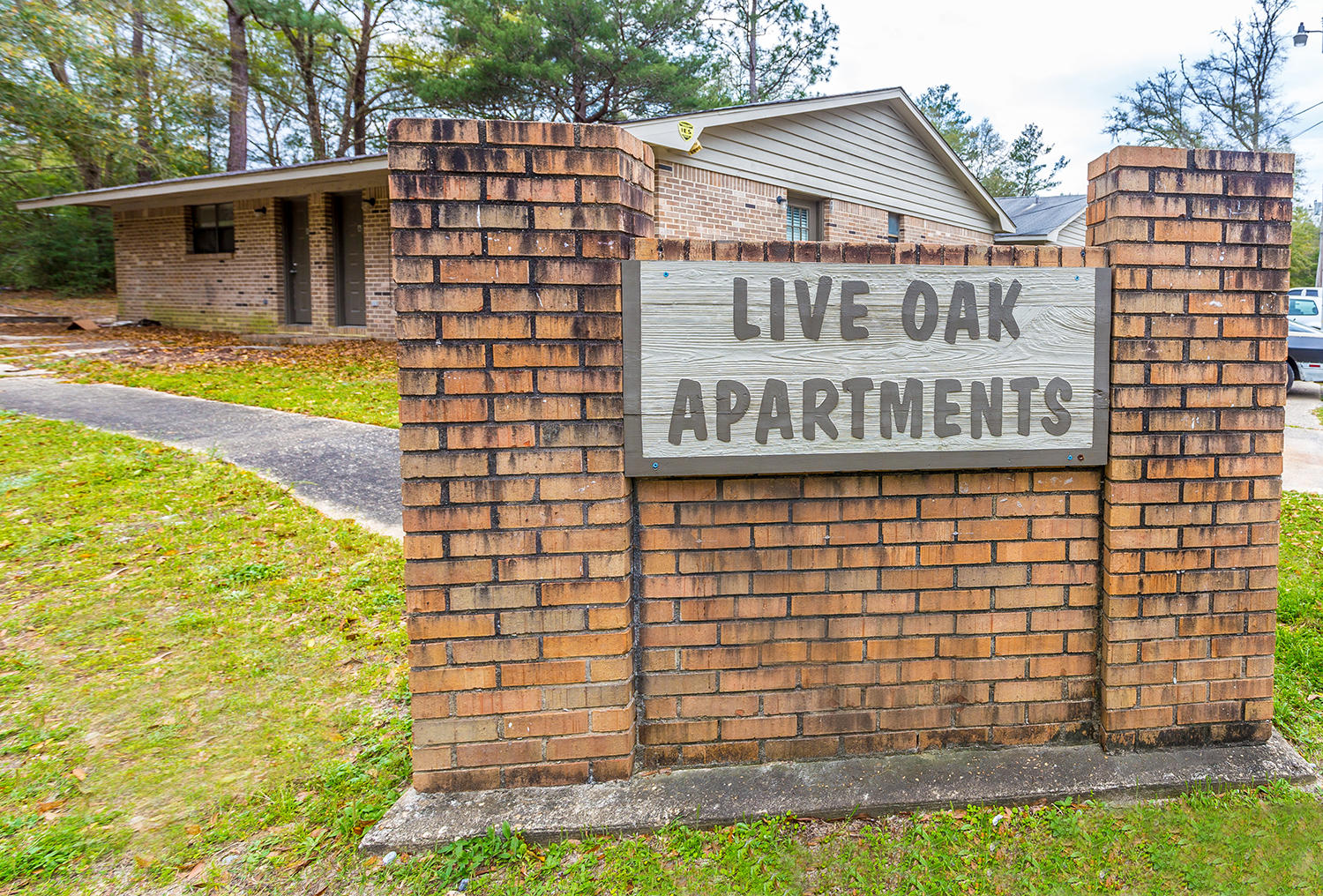 LIVE OAK - Residential Lease