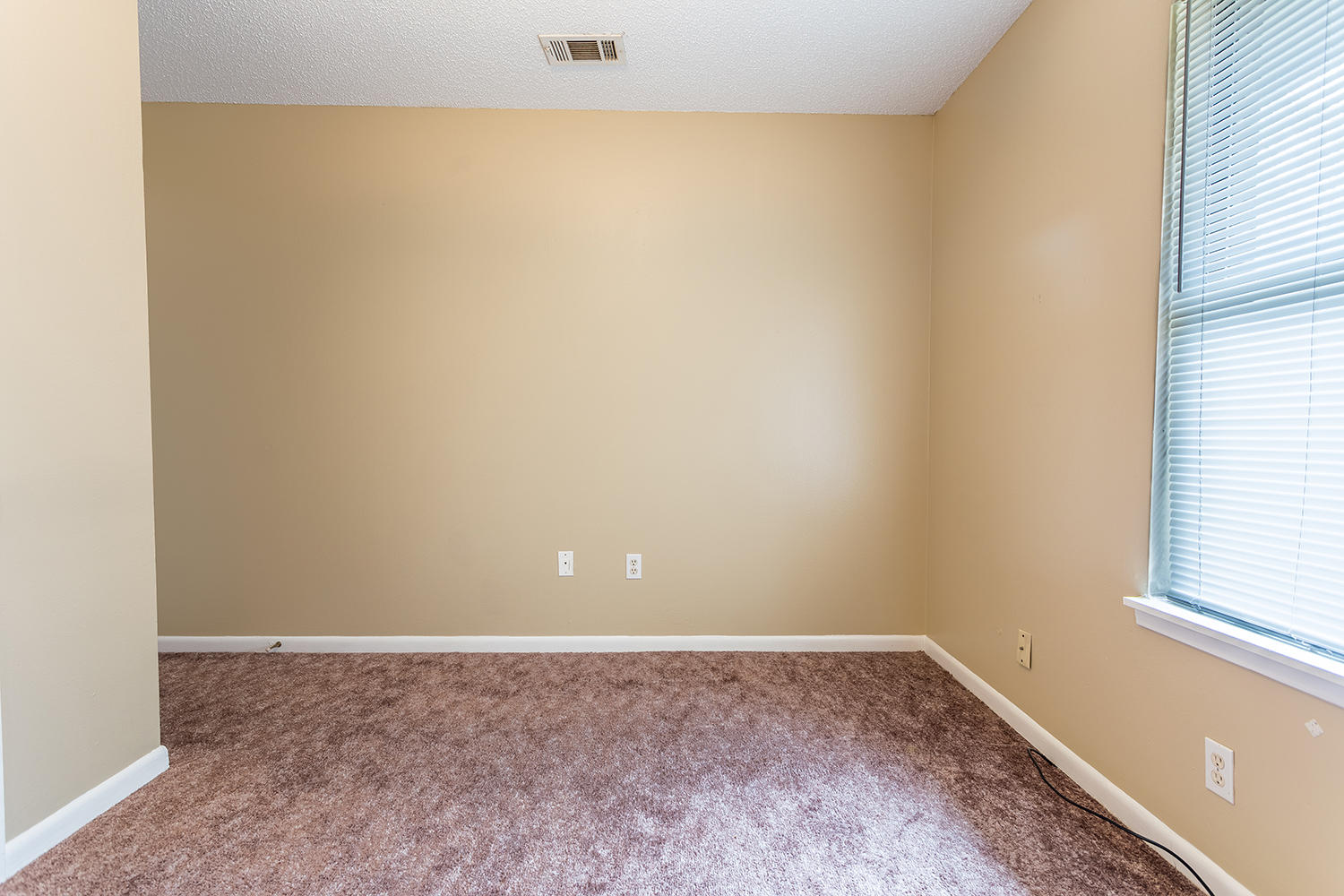 LIVE OAK - Residential Lease