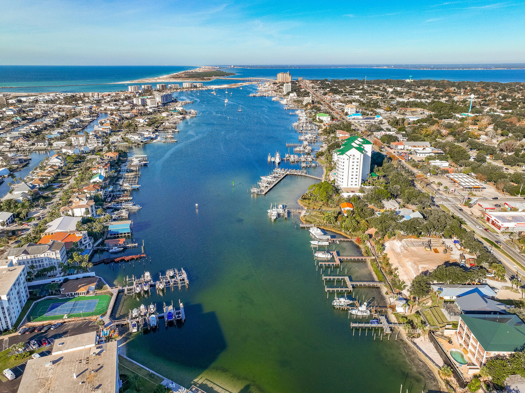 HOLIDAY ISLE - Residential