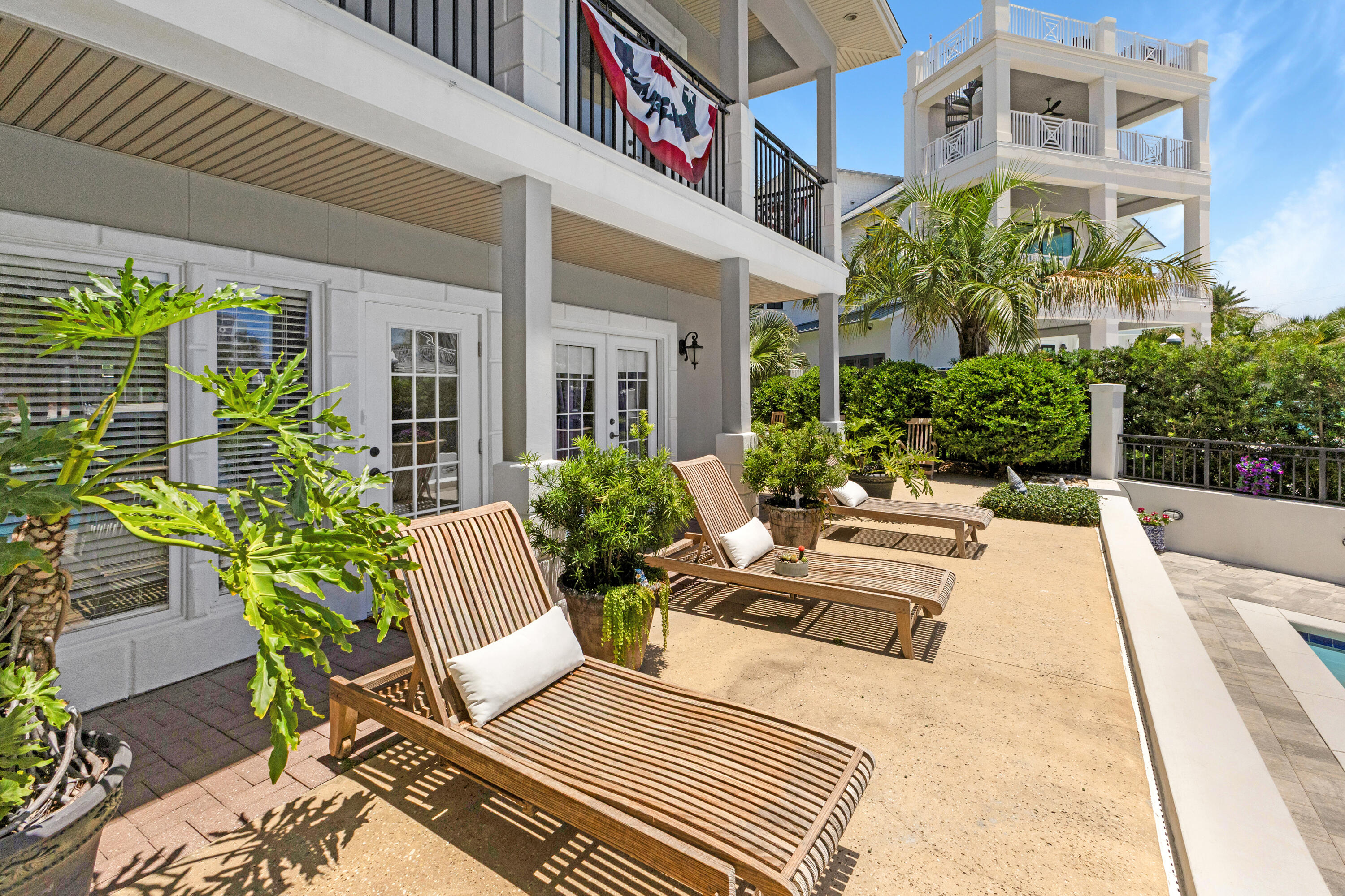 HOLIDAY ISLE - Residential