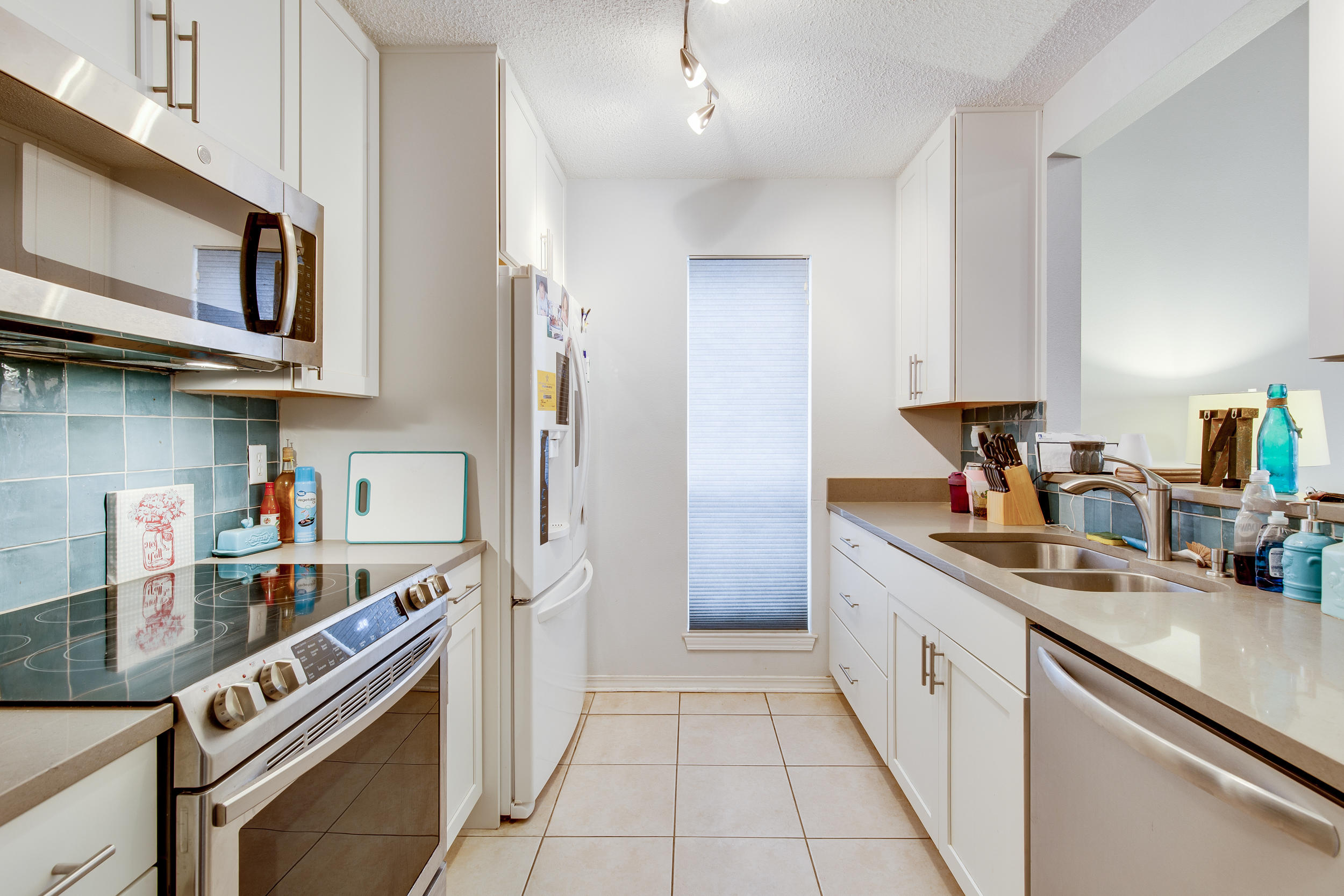 ESCADA - Residential