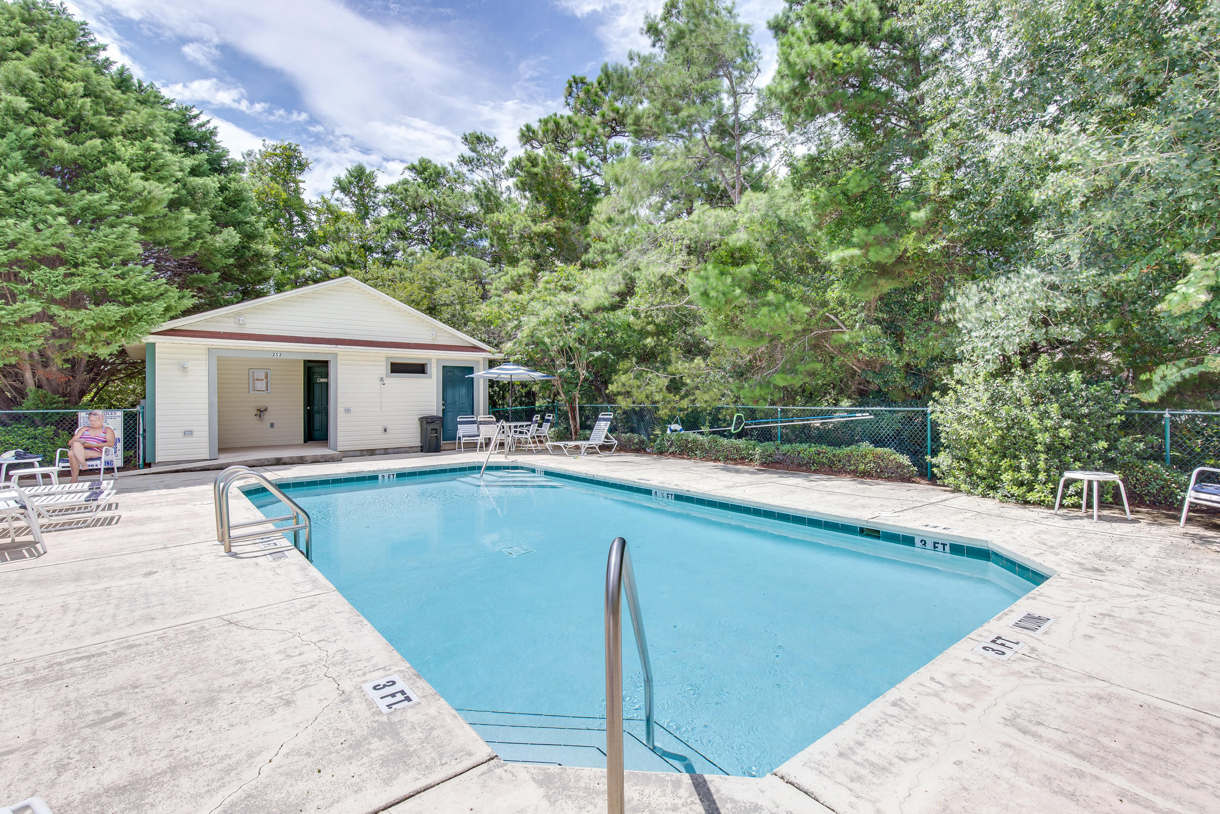 ESCADA - Residential