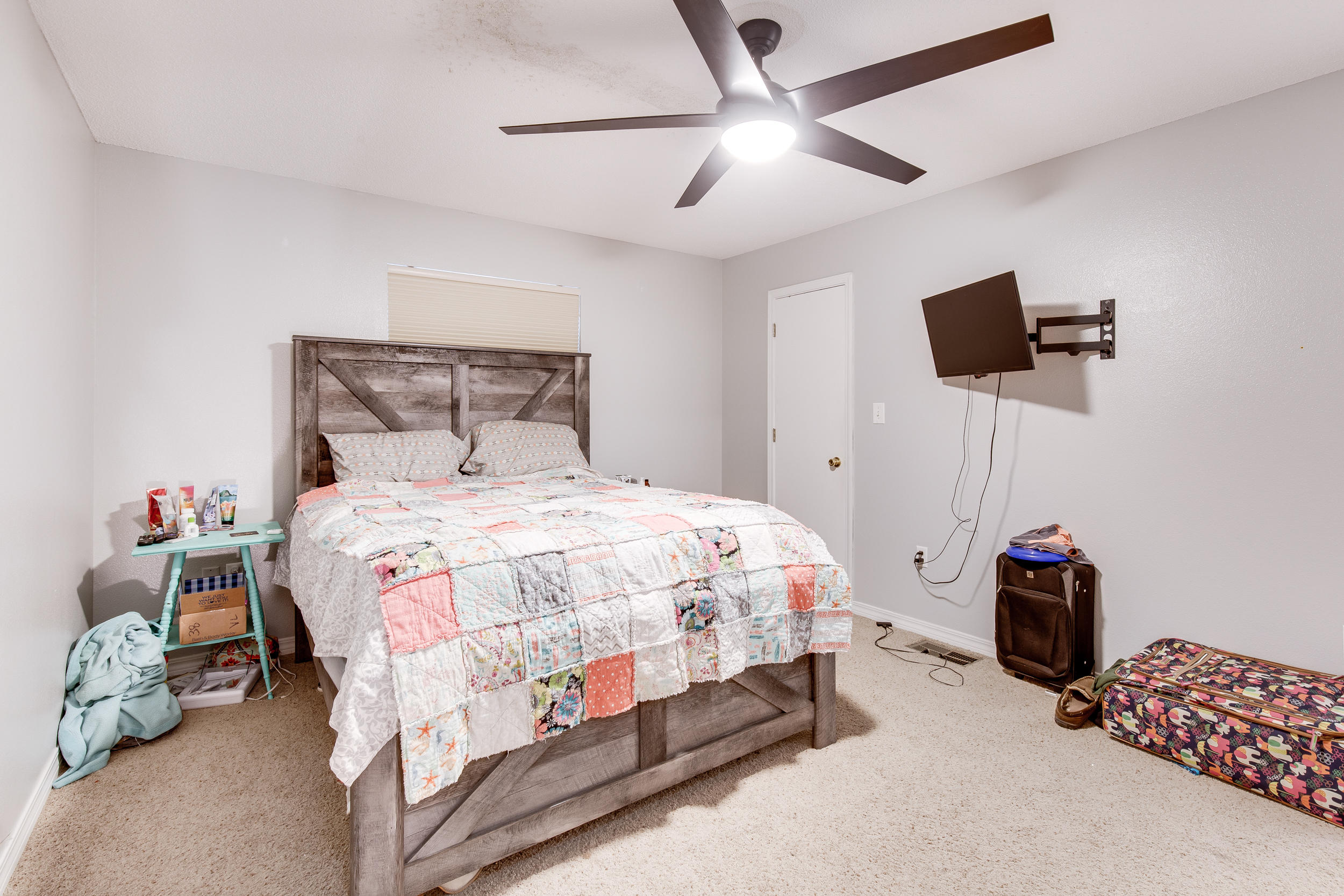 ESCADA - Residential