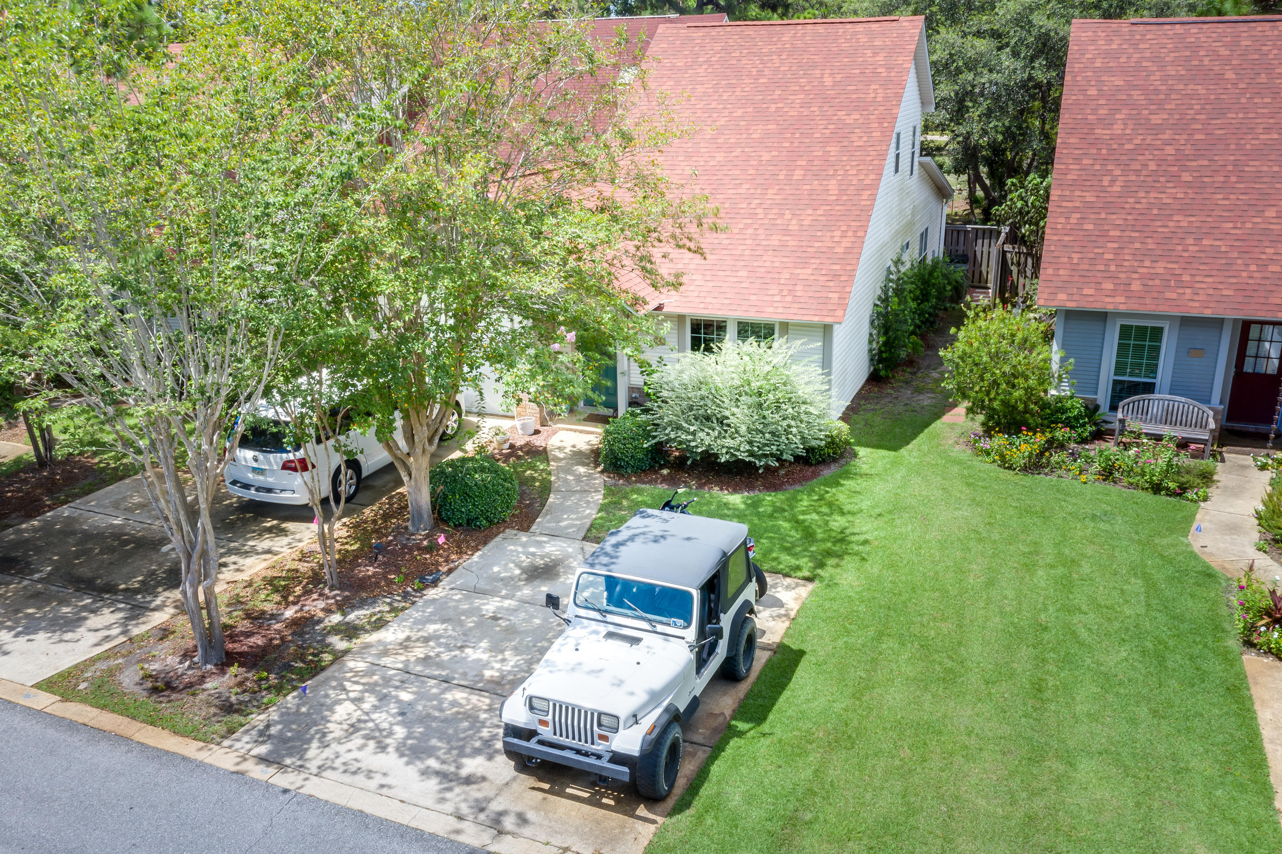 ESCADA - Residential