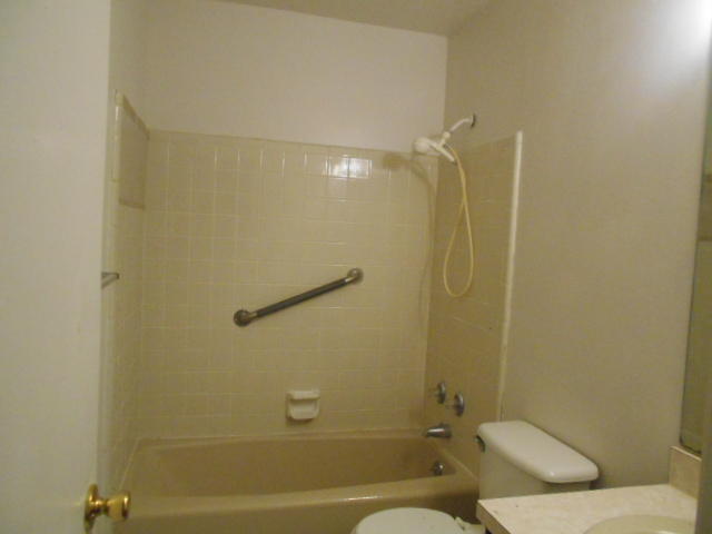 CREEKSIDE - Residential Lease