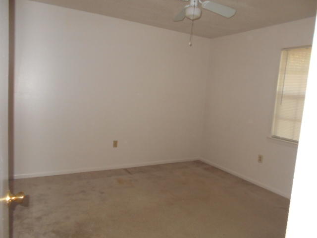 CREEKSIDE - Residential Lease