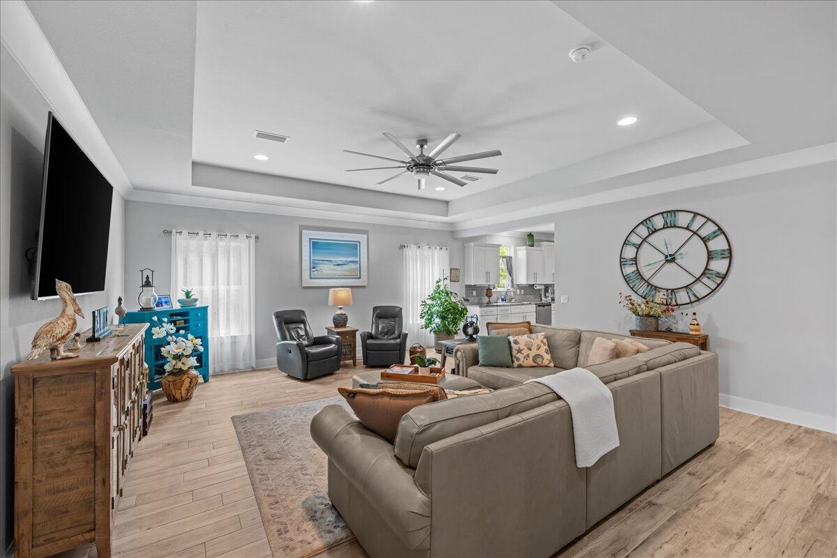 LAGRANGE LANDING - Residential