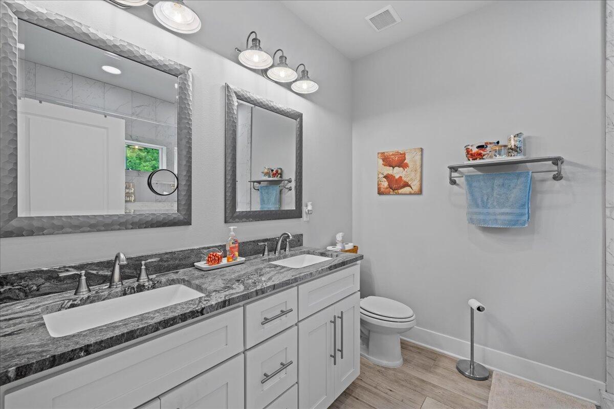 LAGRANGE LANDING - Residential