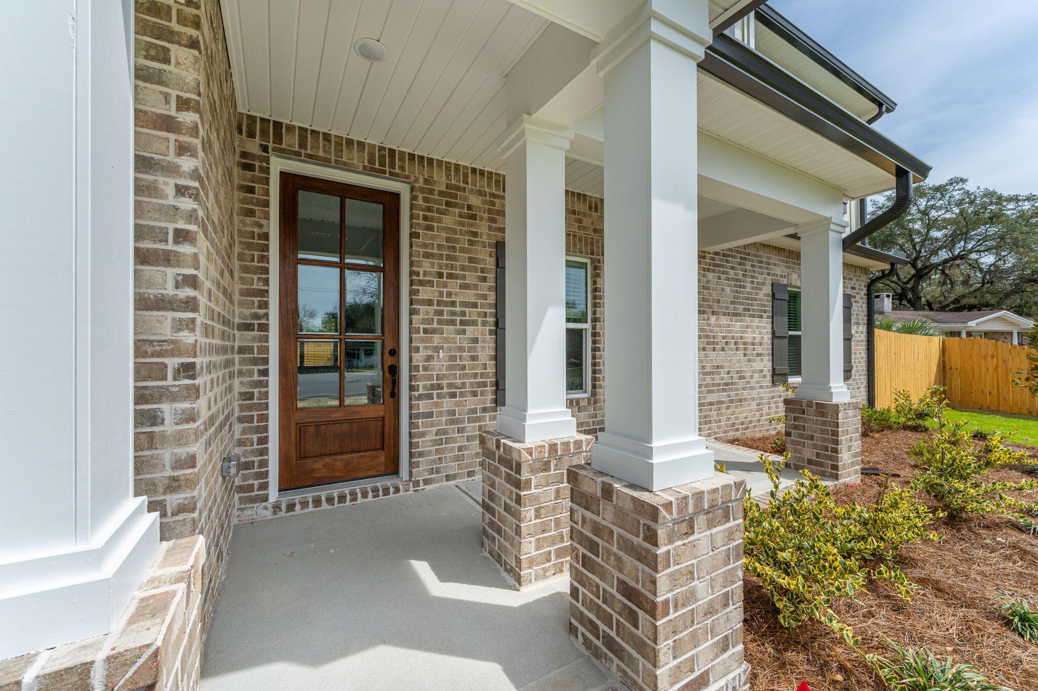 GREY MOSS POINT - Residential