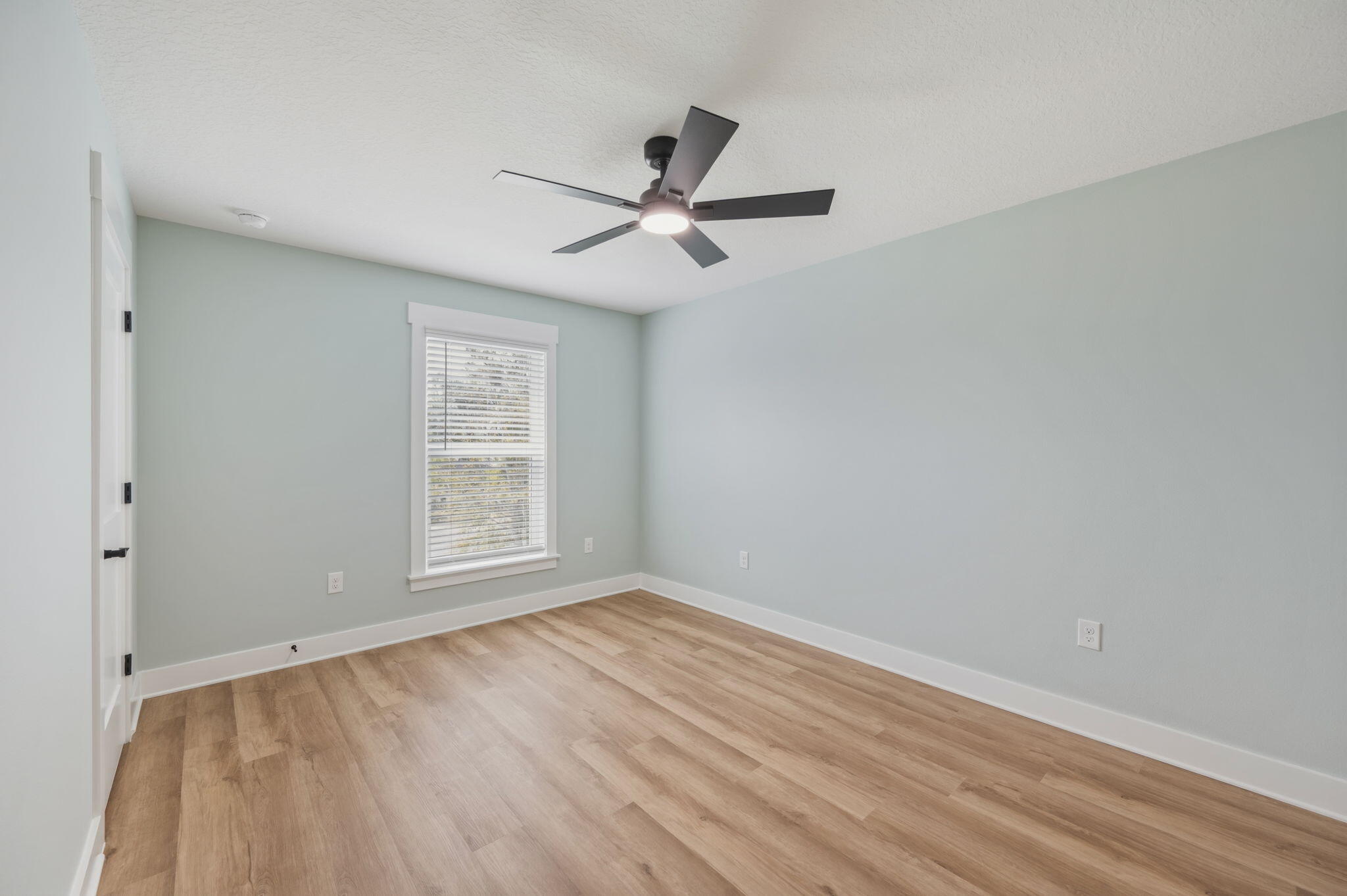 GREY MOSS POINT - Residential