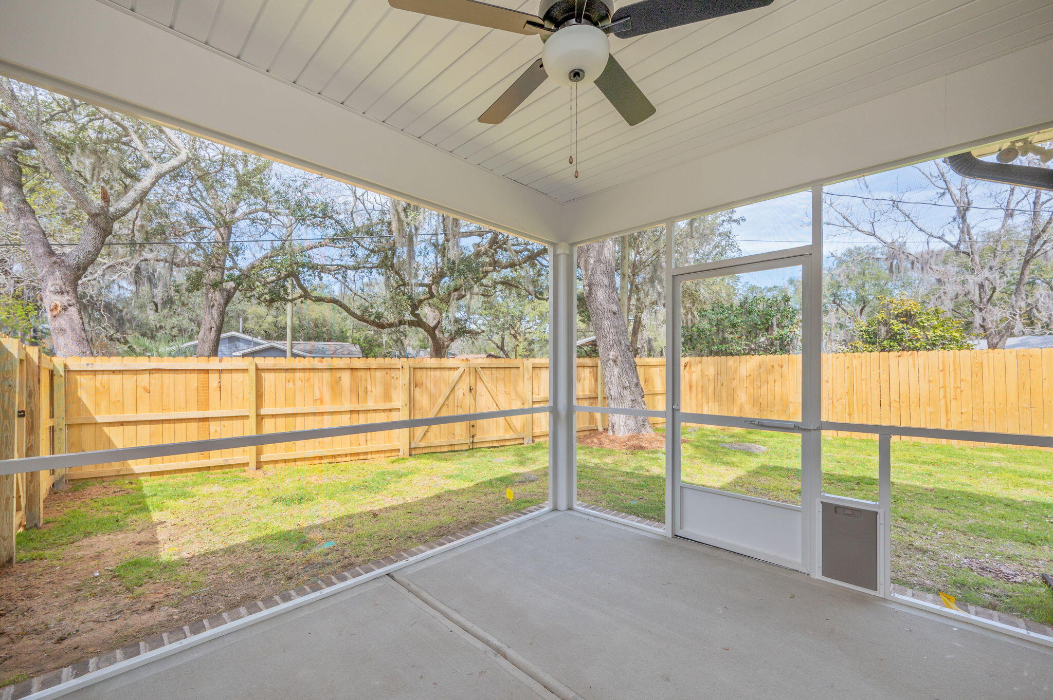 GREY MOSS POINT - Residential