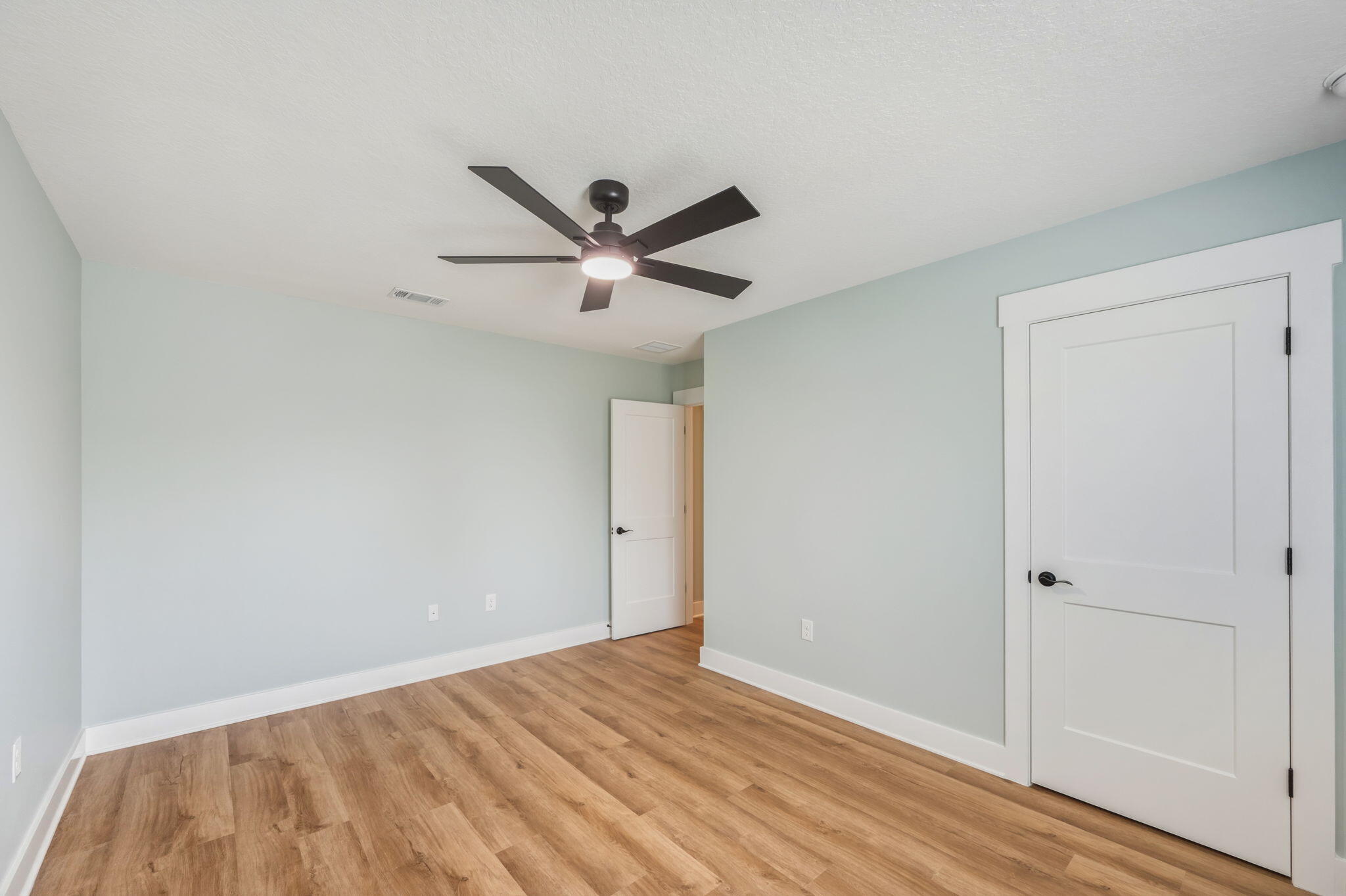 GREY MOSS POINT - Residential