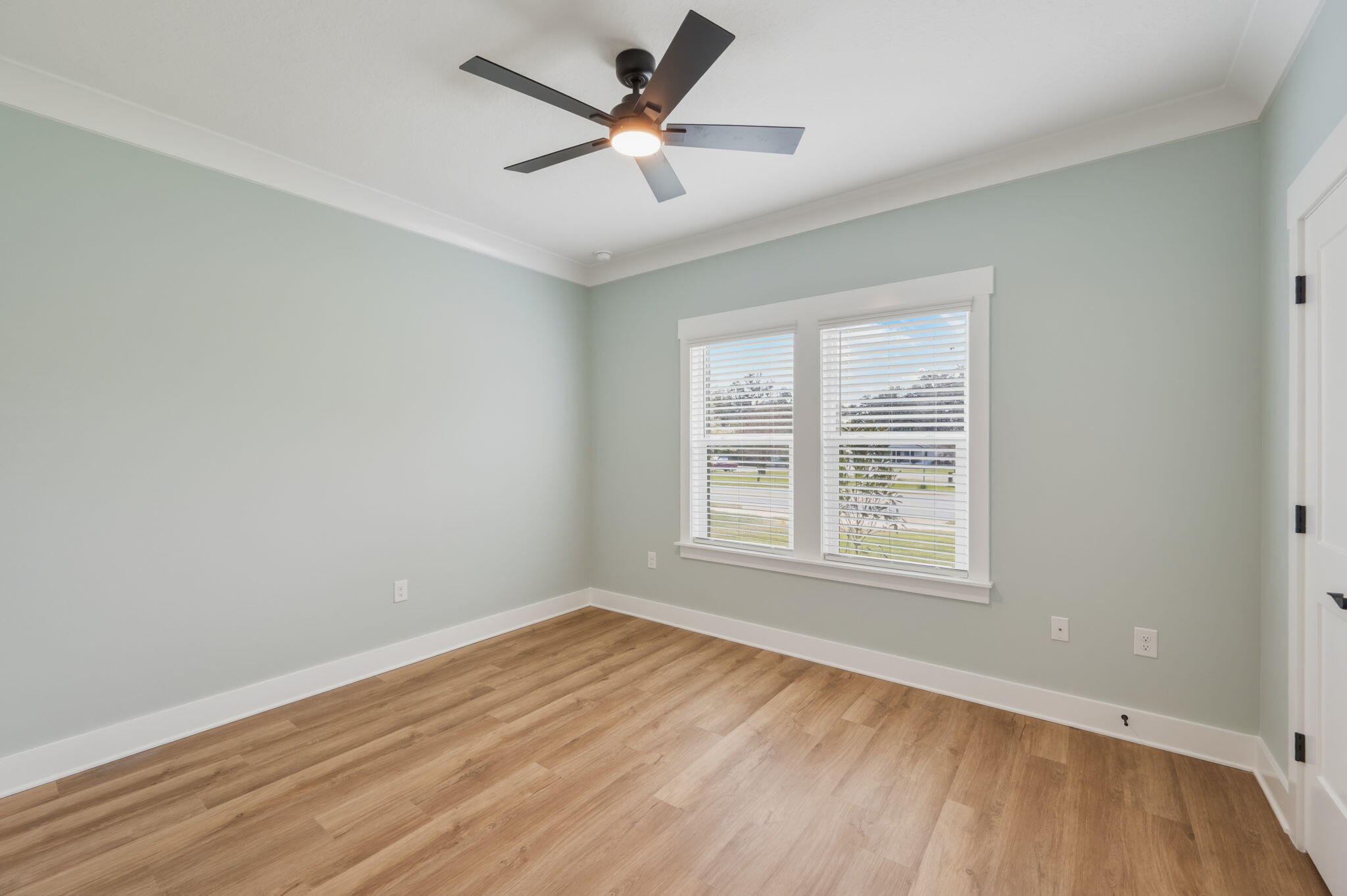 GREY MOSS POINT - Residential