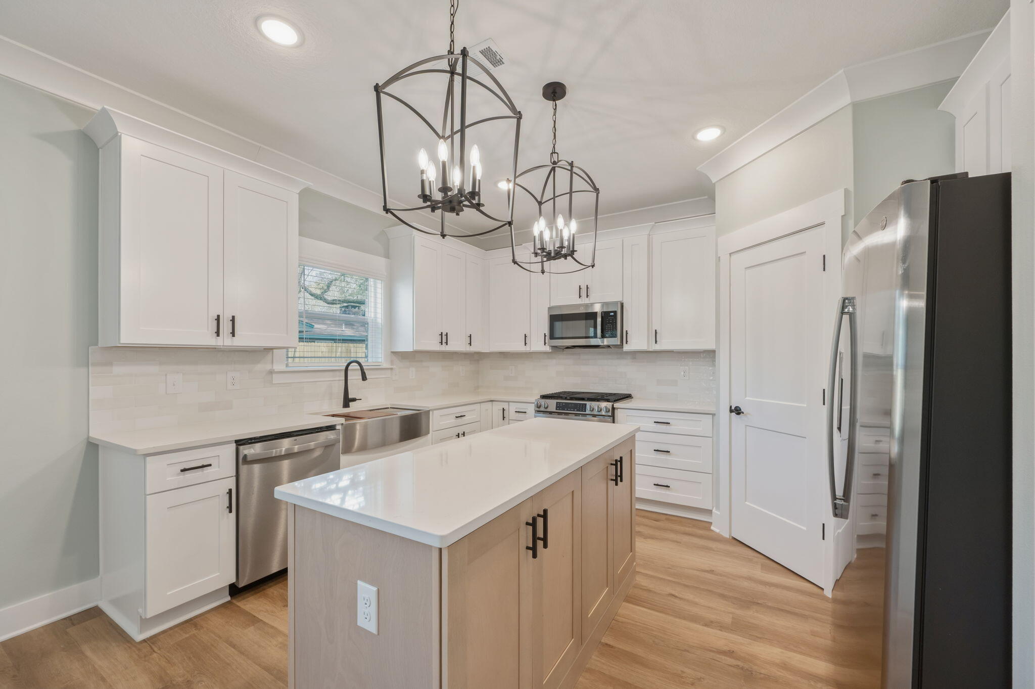 GREY MOSS POINT - Residential