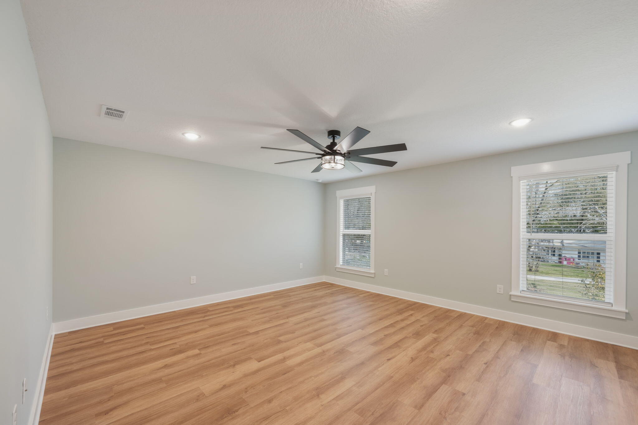 GREY MOSS POINT - Residential