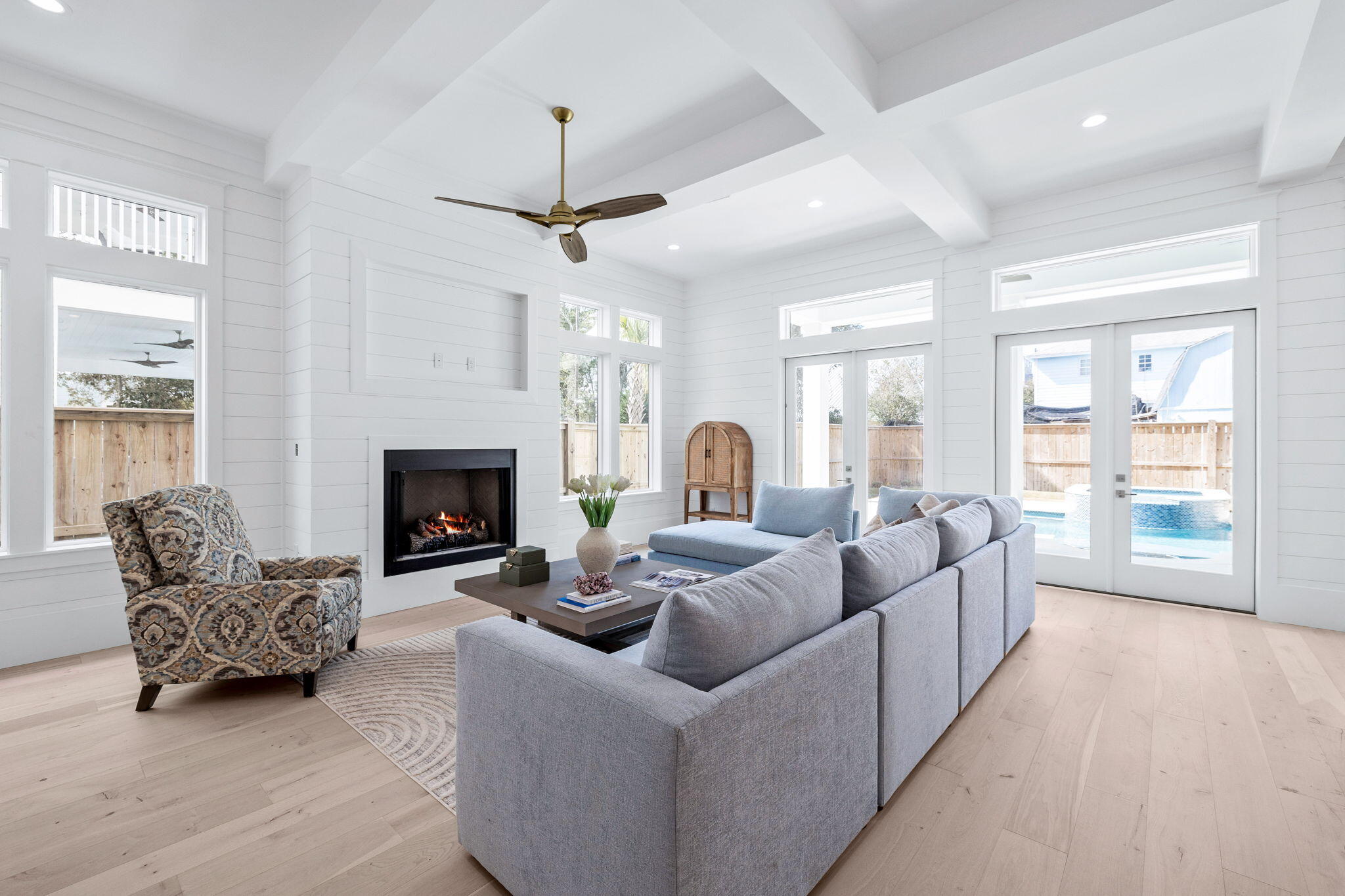 EASTERN LAKE S/D - Residential