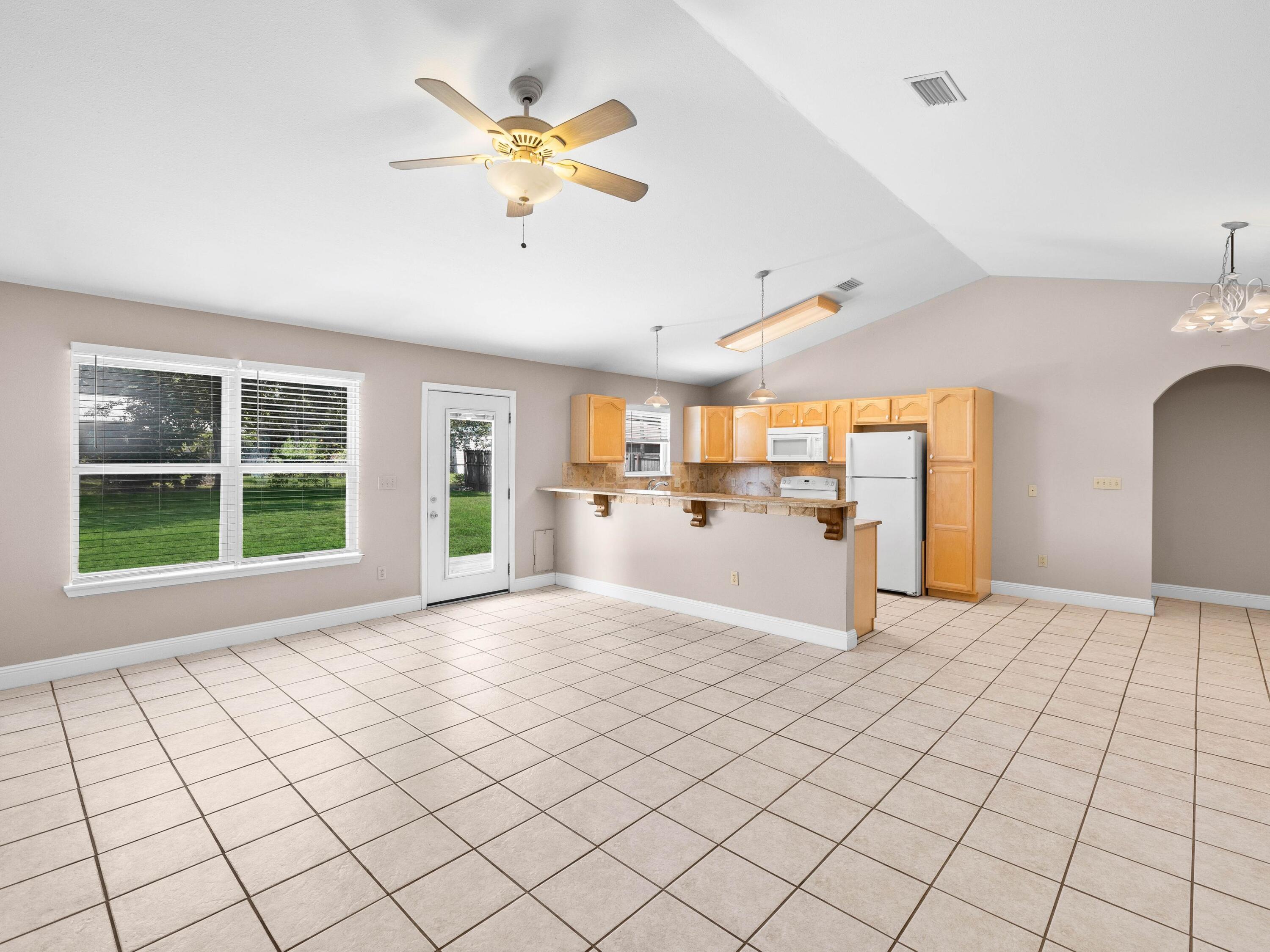 MAGNOLIA BAYE - Residential