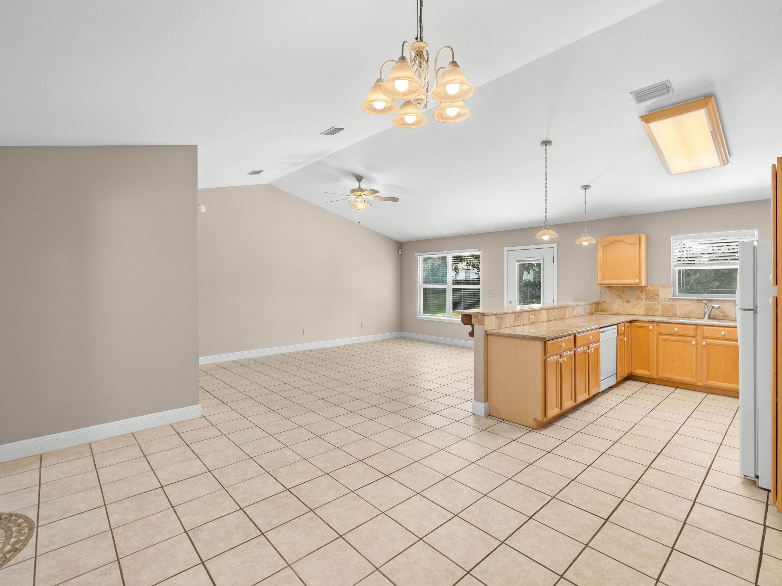 MAGNOLIA BAYE - Residential