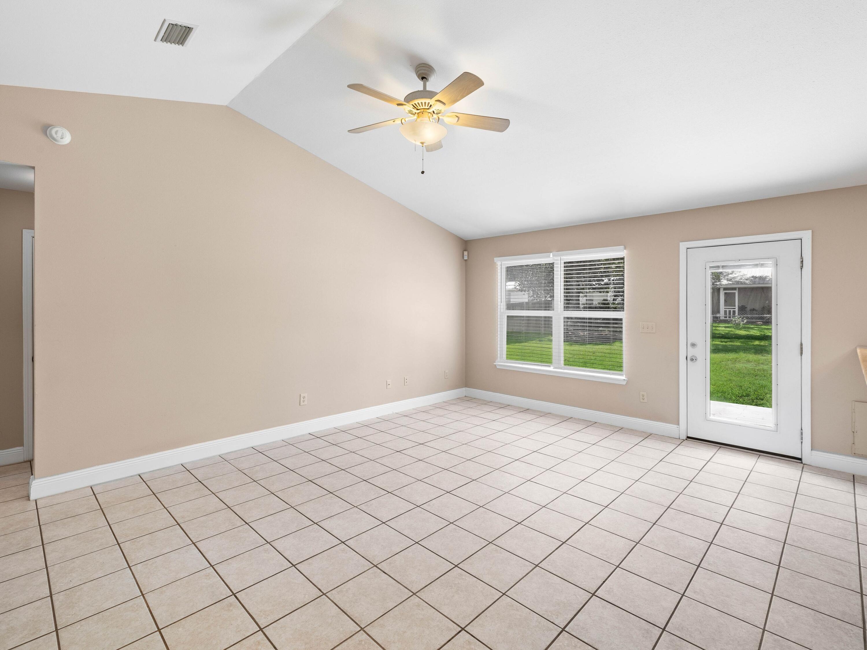 MAGNOLIA BAYE - Residential