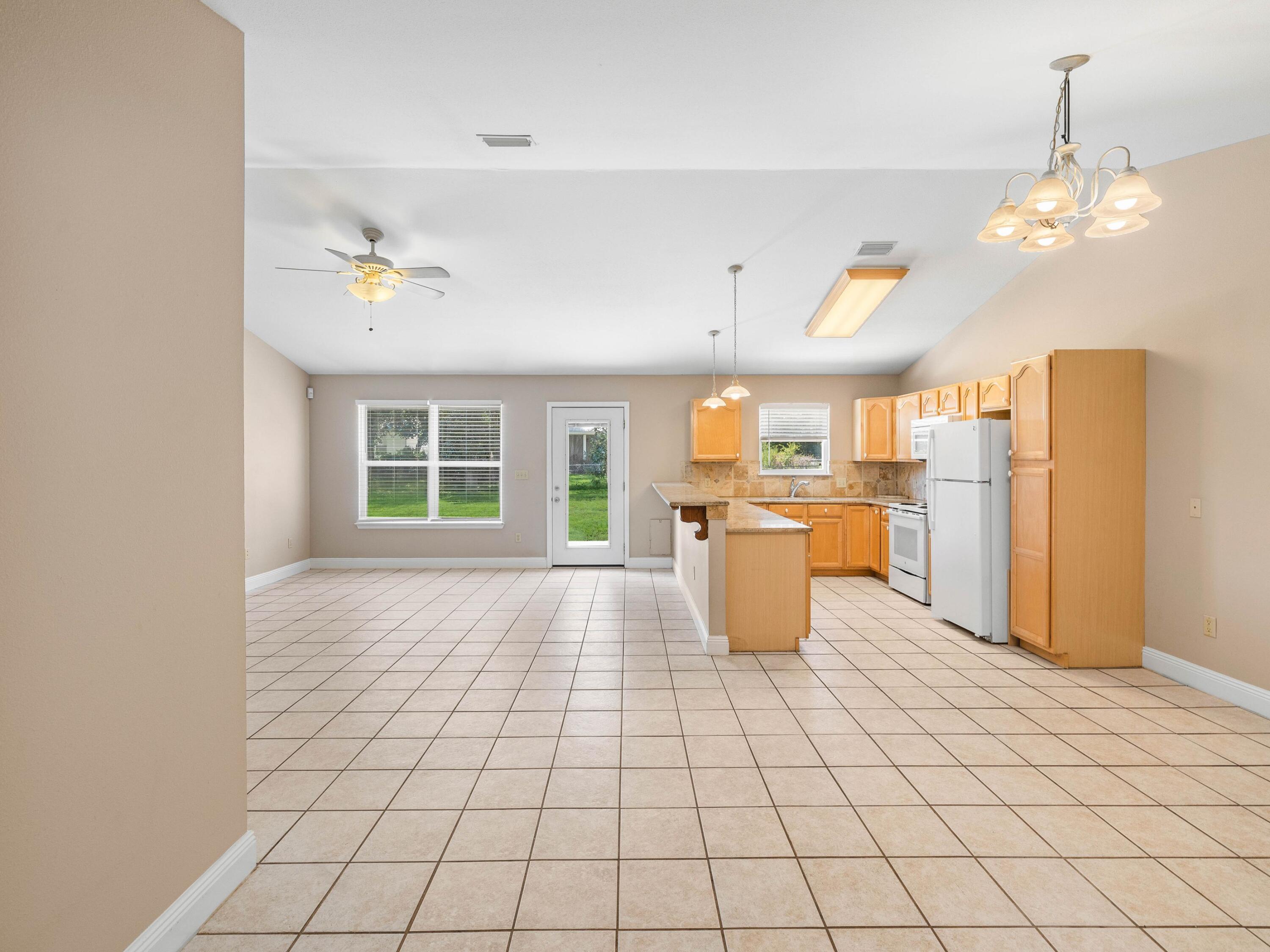 MAGNOLIA BAYE - Residential