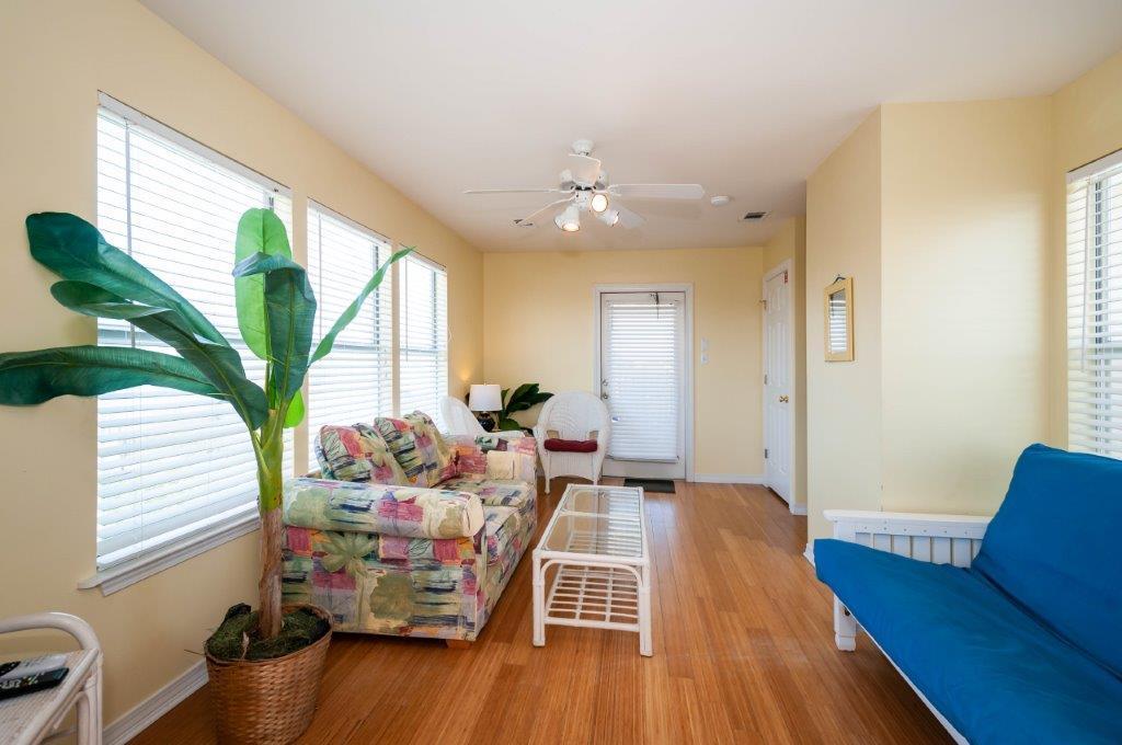 MARAVILLA COTTAGES - Residential